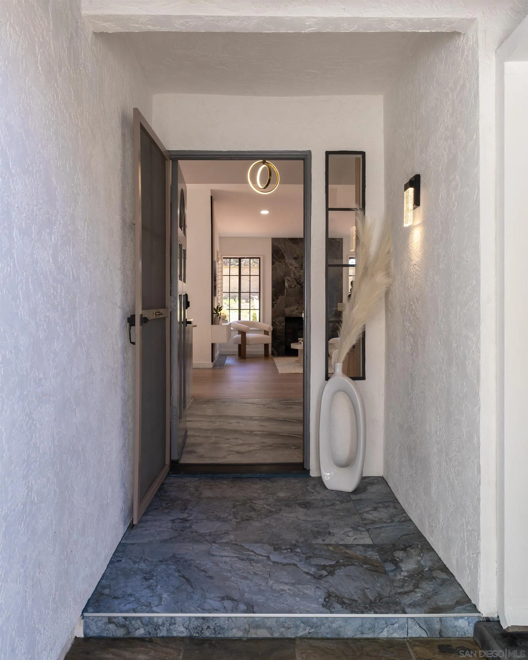 https://cdn.realtyfeed.com/cdn/127/250042589/3a7d30605644ce47281a29b6c5ba0930.webp