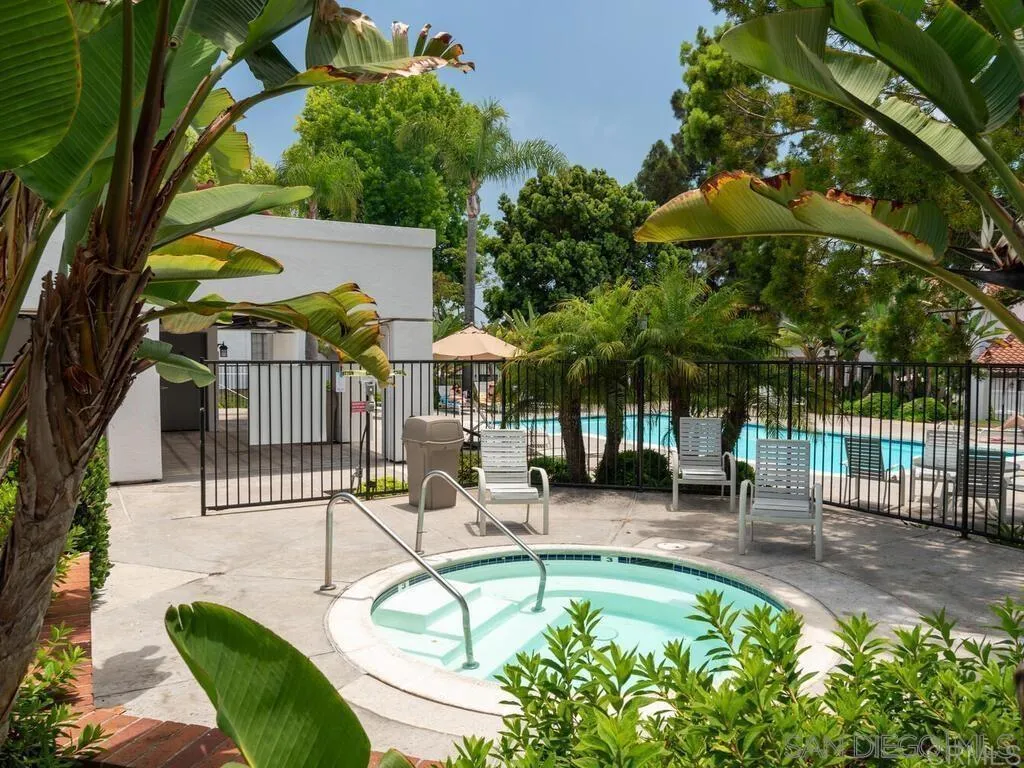 https://cdn.realtyfeed.com/cdn/127/250042589/47ea8645f29e5e6059c2be954d48afab.webp