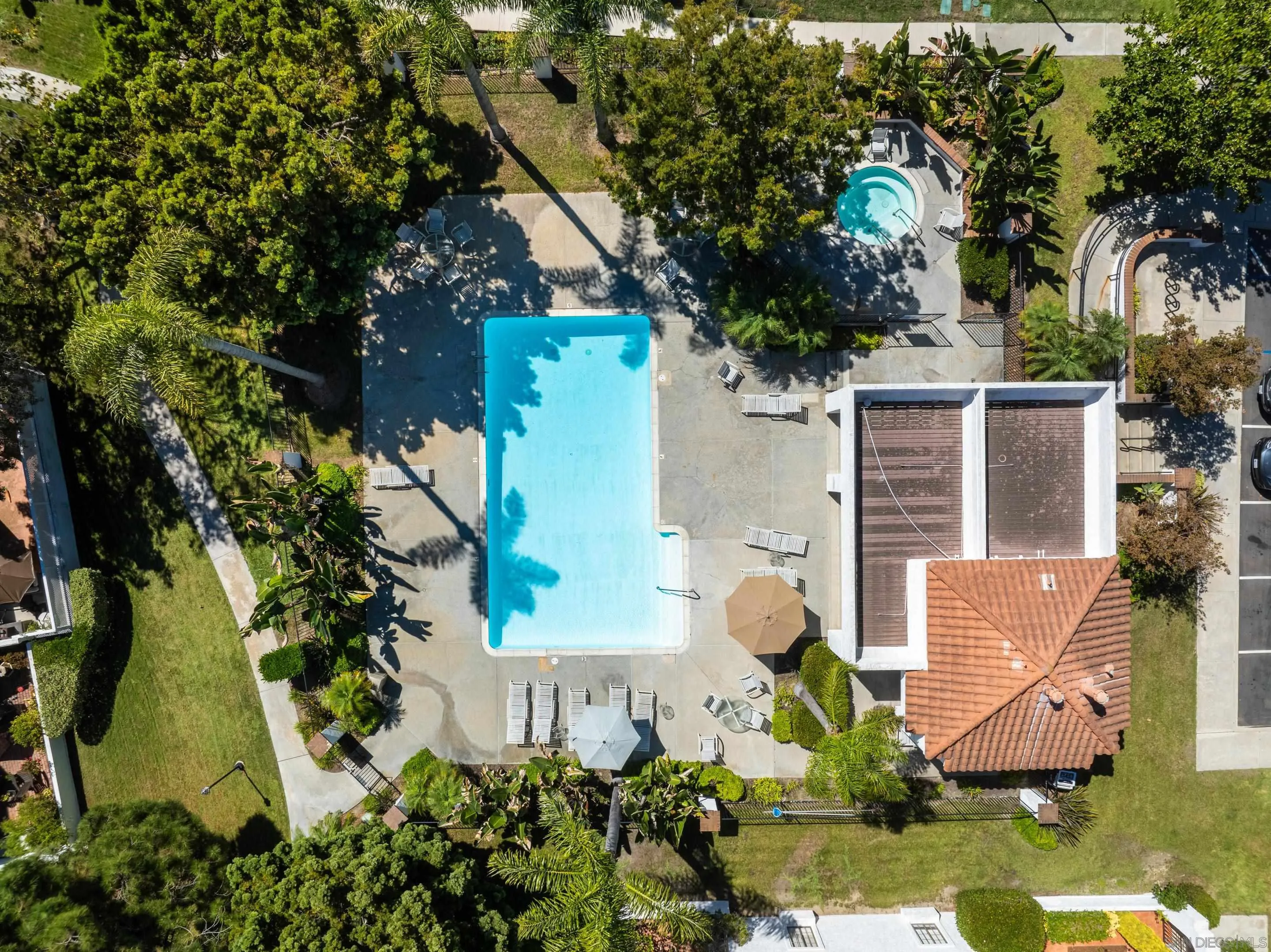 https://cdn.realtyfeed.com/cdn/127/250042589/55580cacf1da196c670df122b1499f72.webp