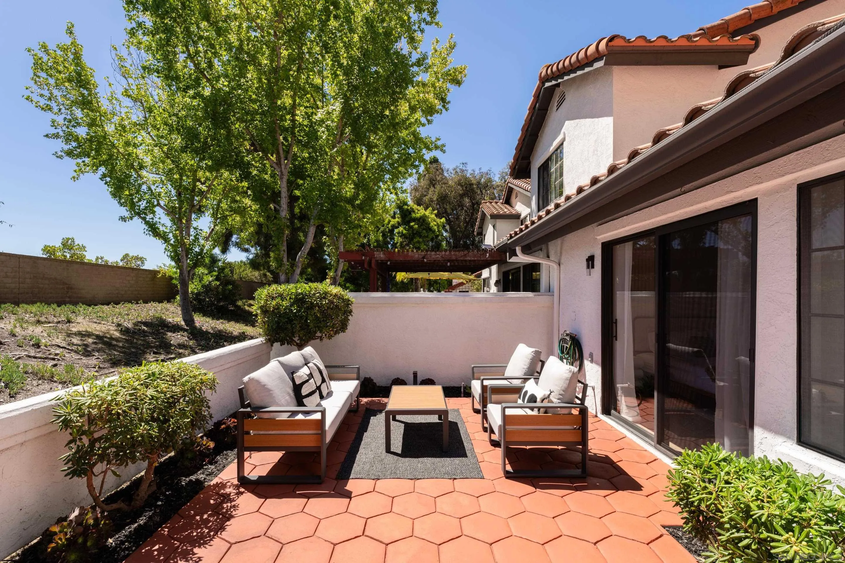 https://cdn.realtyfeed.com/cdn/127/250042589/57528a489f3f3a56527ff771fc786094.webp