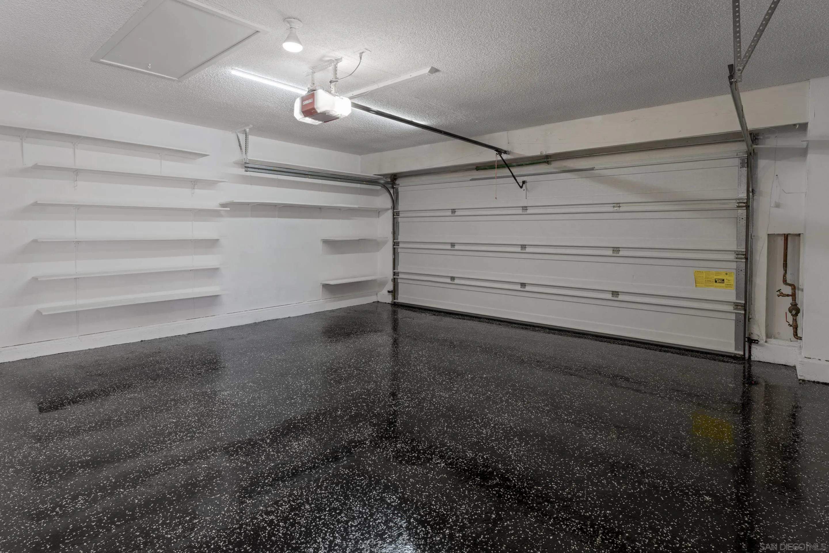 https://cdn.realtyfeed.com/cdn/127/250042589/6846a11d13ce04fe66ded006a9bb1501.webp