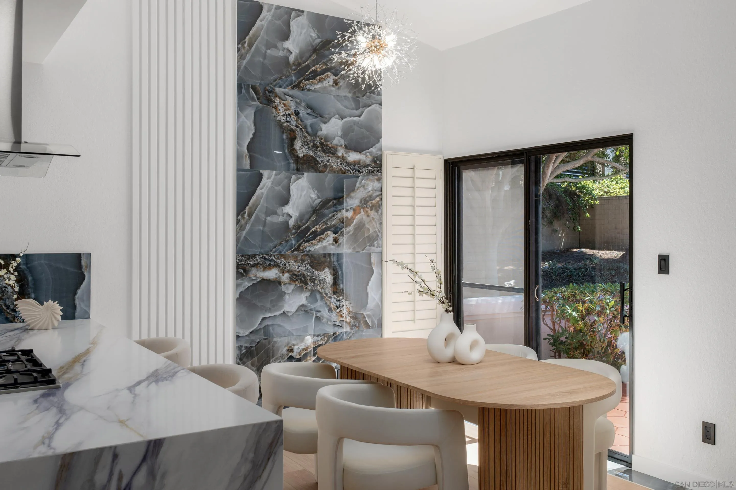 https://cdn.realtyfeed.com/cdn/127/250042589/7e7cdc1c45d4e178e00bb3d57f0f5f3d.webp
