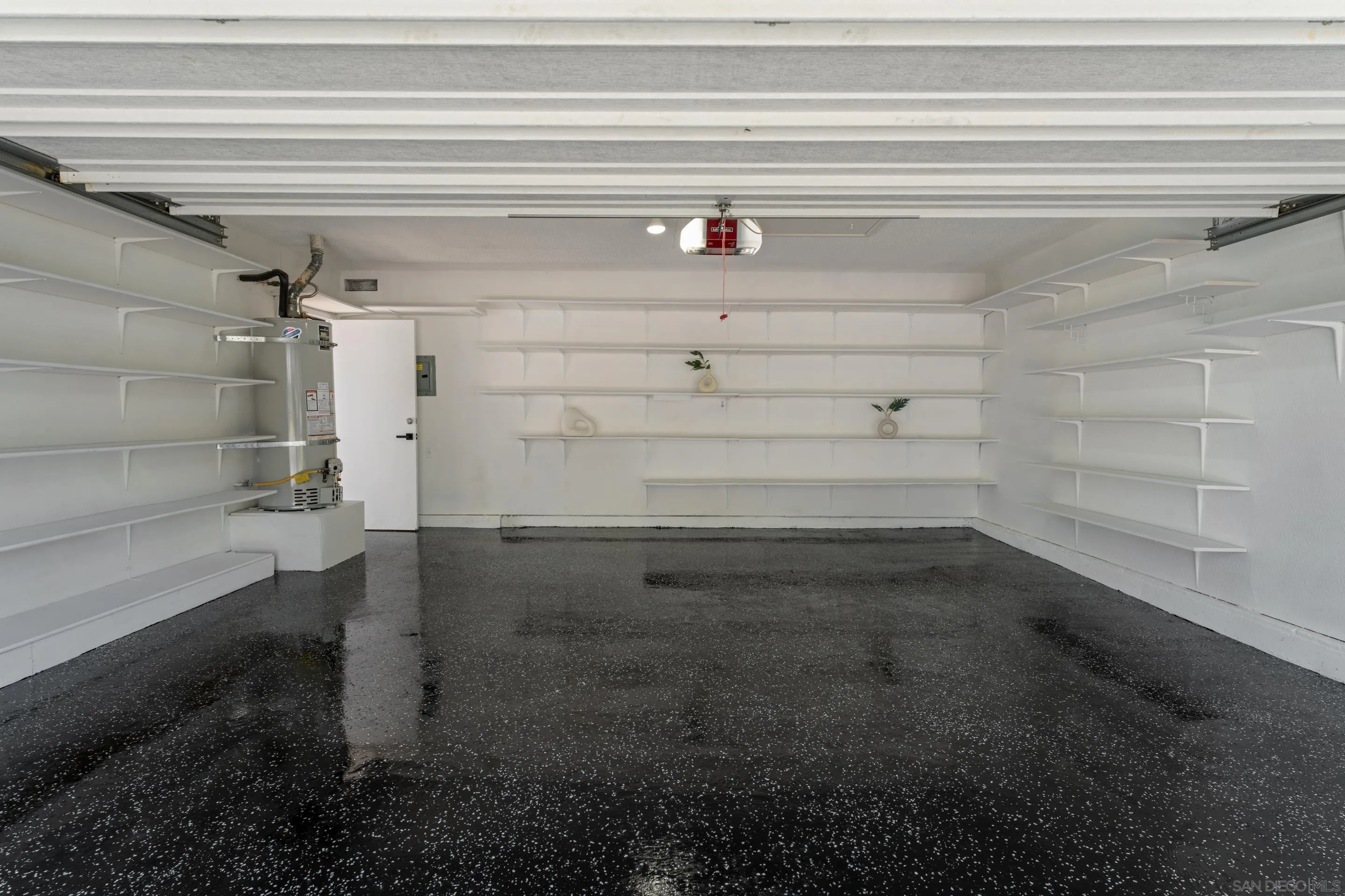 https://cdn.realtyfeed.com/cdn/127/250042589/92c2527d5a82bba8abf09c10920d9b06.webp