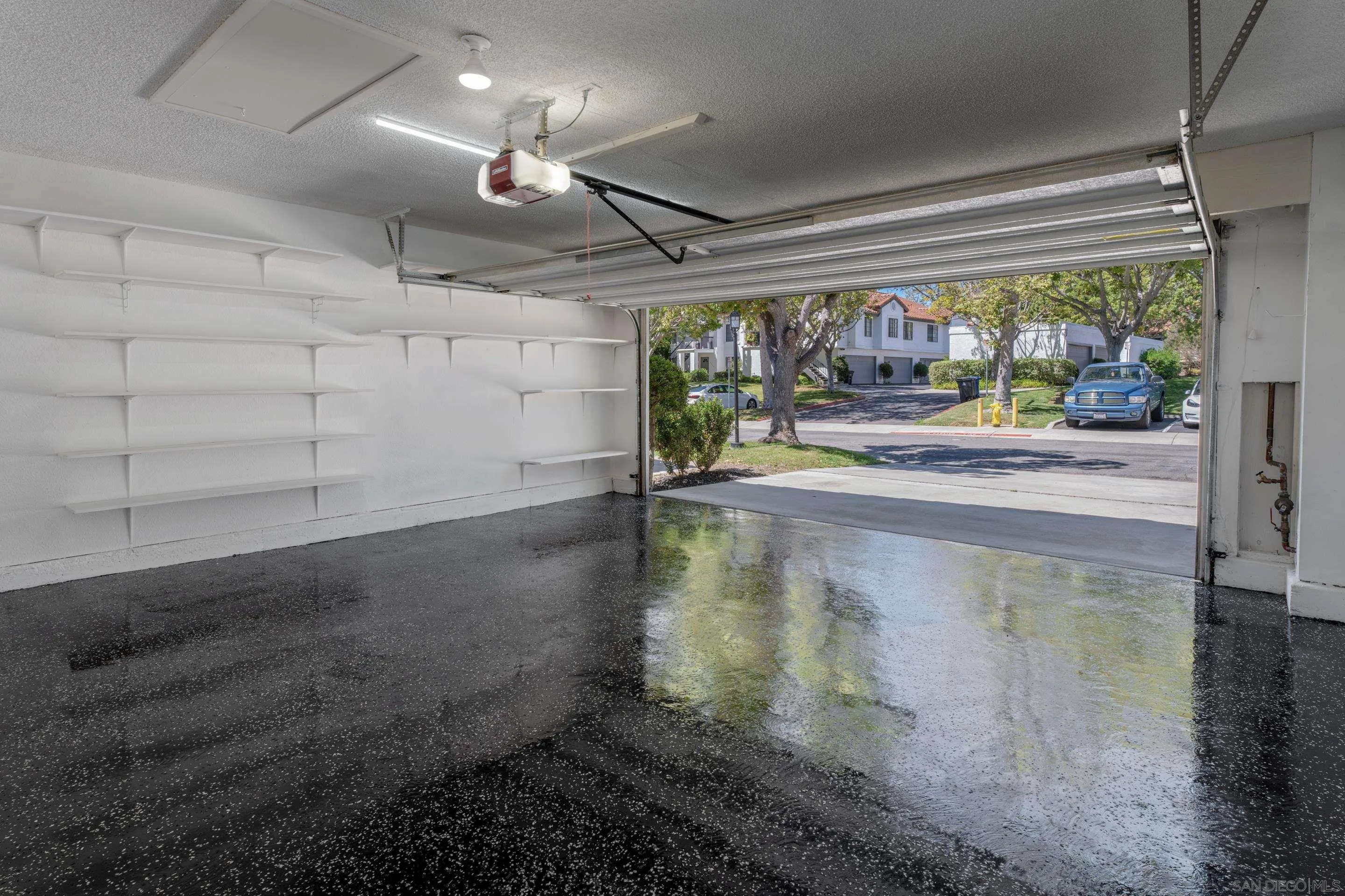https://cdn.realtyfeed.com/cdn/127/250042589/b669e733c077729f2d8f573aba86a487.webp