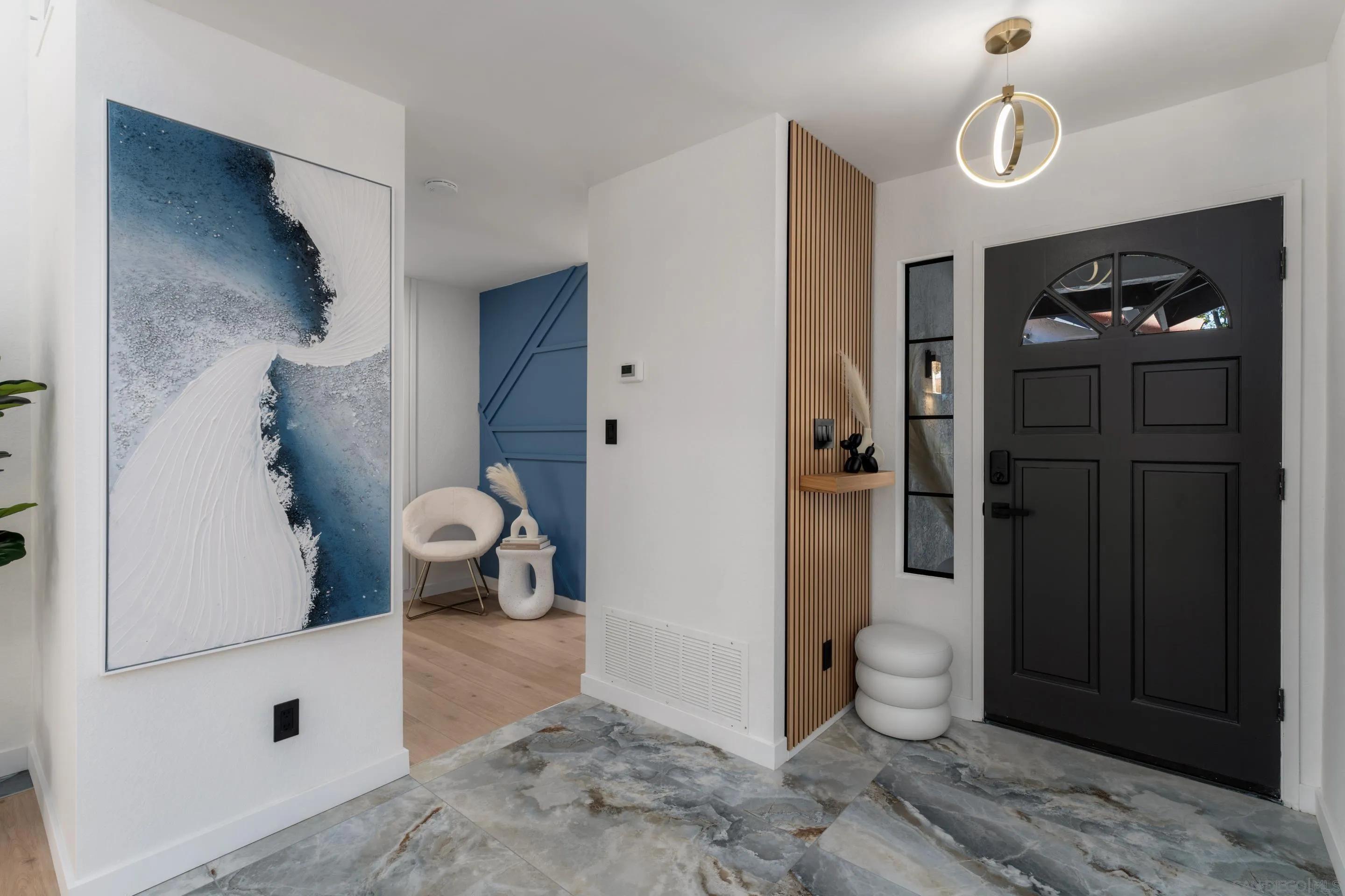 https://cdn.realtyfeed.com/cdn/127/250042589/e9d7a67d61de725546b5aa51bc326a68.webp