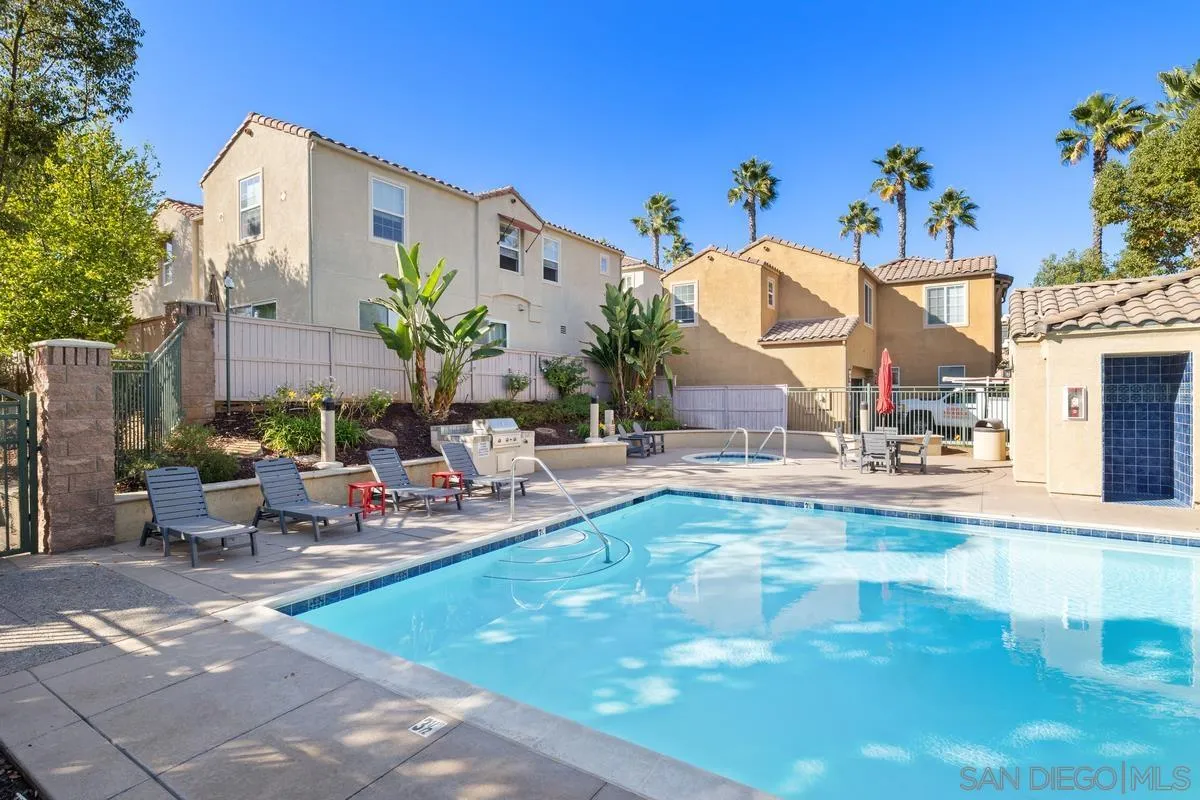 https://cdn.realtyfeed.com/cdn/127/250042590/c2765d14584d4a44a4d0d44761198993.webp