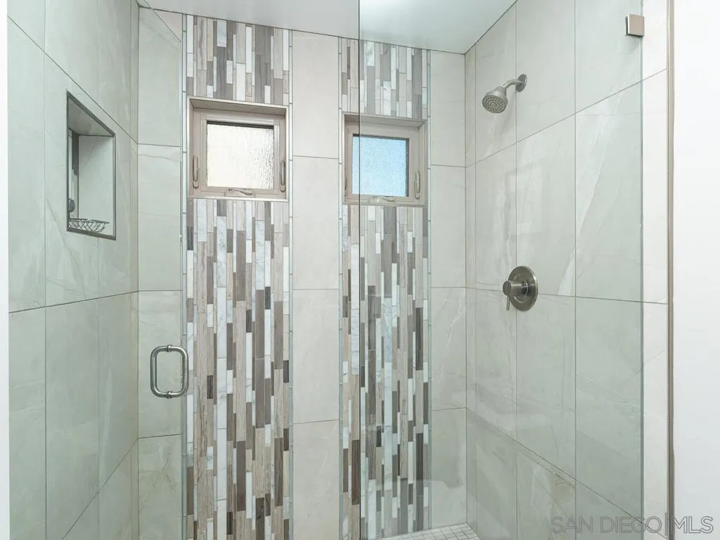 https://cdn.realtyfeed.com/cdn/127/250042591/006f3367edd66f925bf6445aad78a752.webp