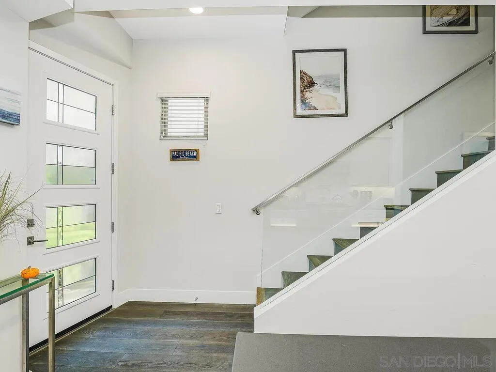 https://cdn.realtyfeed.com/cdn/127/250042591/60aea0a36f0326f6f3d6848aee0beb54.webp