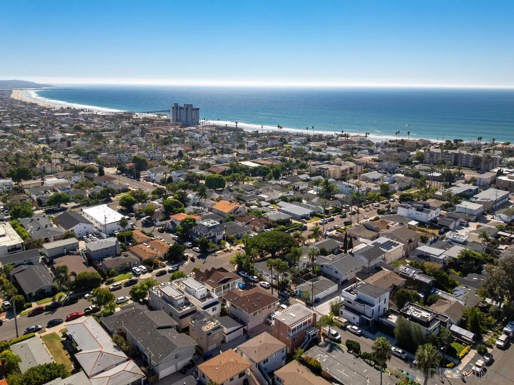 https://cdn.realtyfeed.com/cdn/127/250042591/62981ee91a97d4cd6e1c49e14d29863b.webp