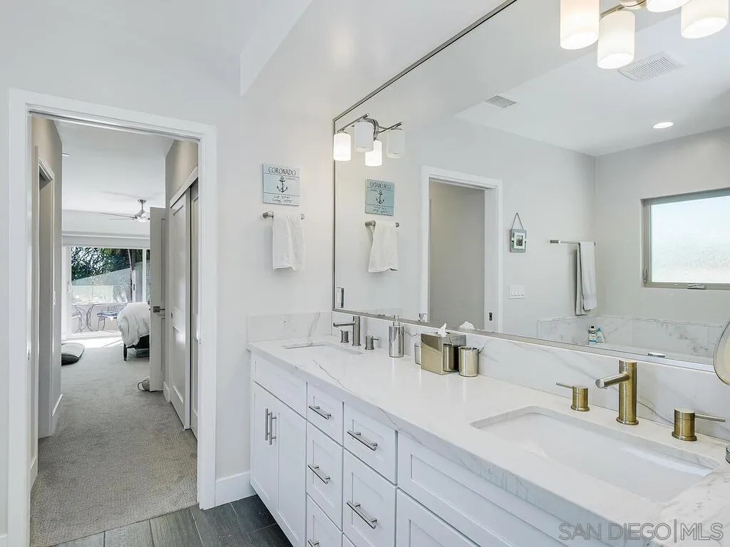 https://cdn.realtyfeed.com/cdn/127/250042591/929803aff57c5d733f22a30604e1e0fa.webp