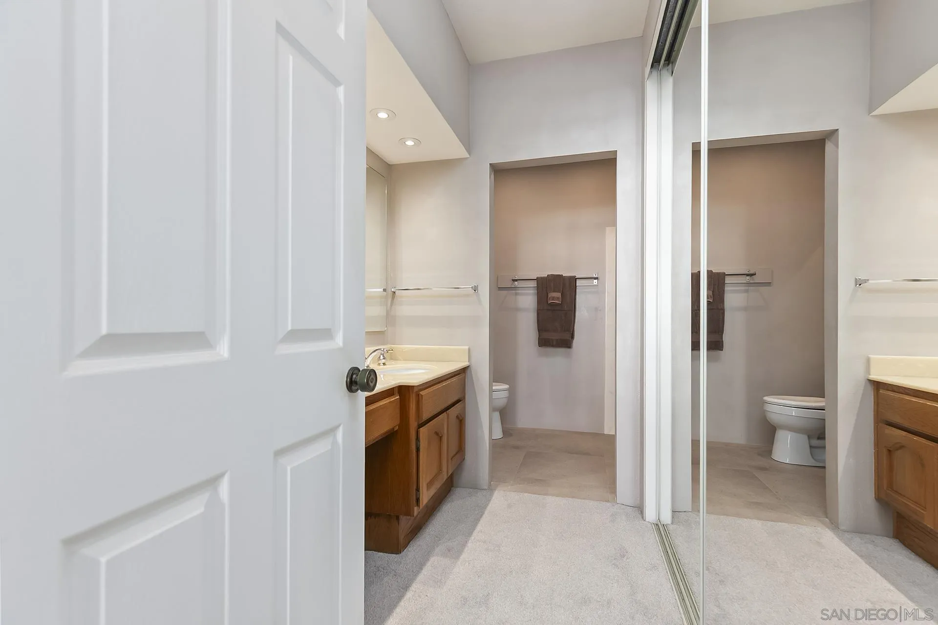 Photo #19: 250042598 Listing: Photo #19