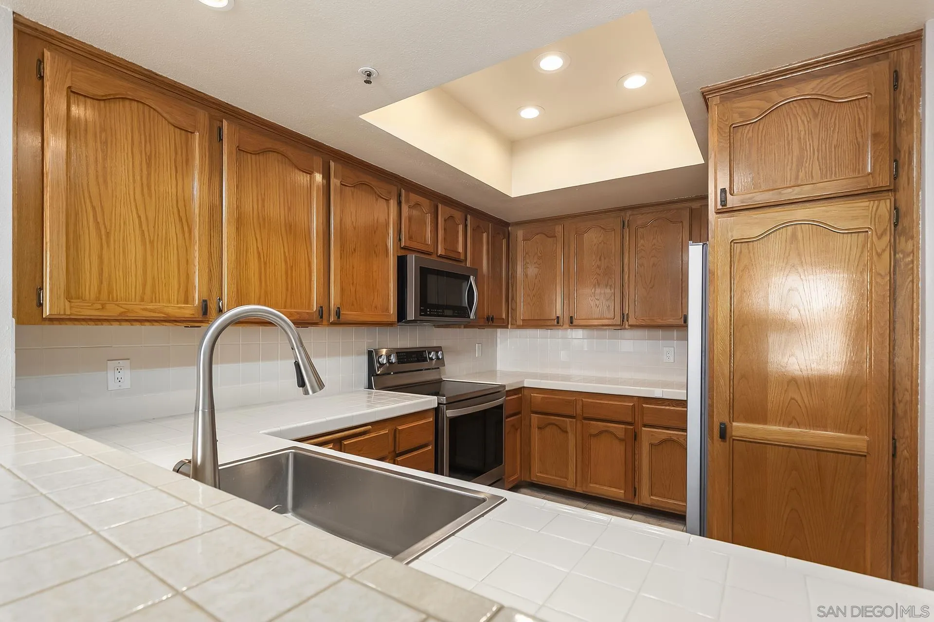 Photo #12: 250042598 Listing: Photo #12