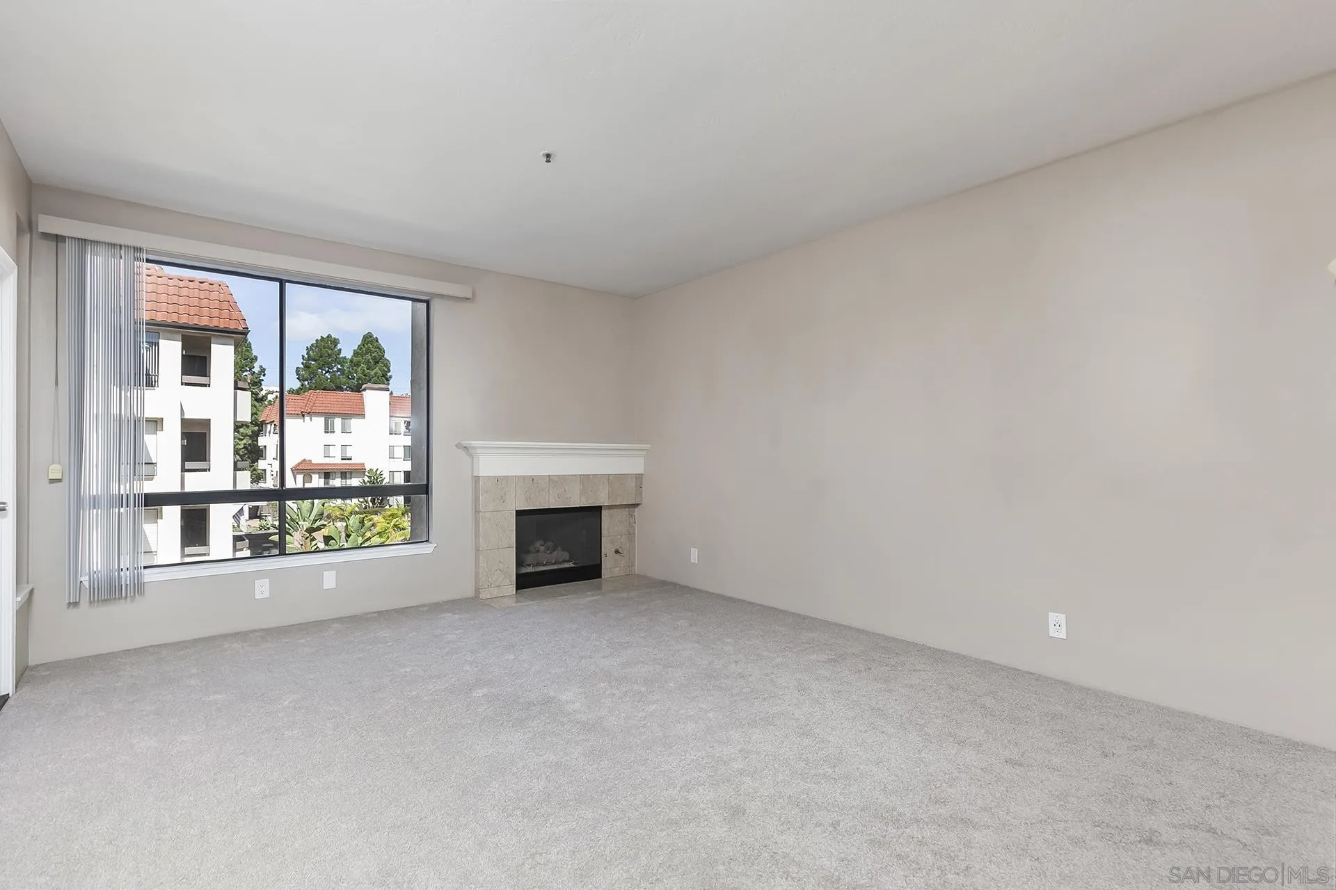 Photo #6: 250042598 Listing: Photo #6