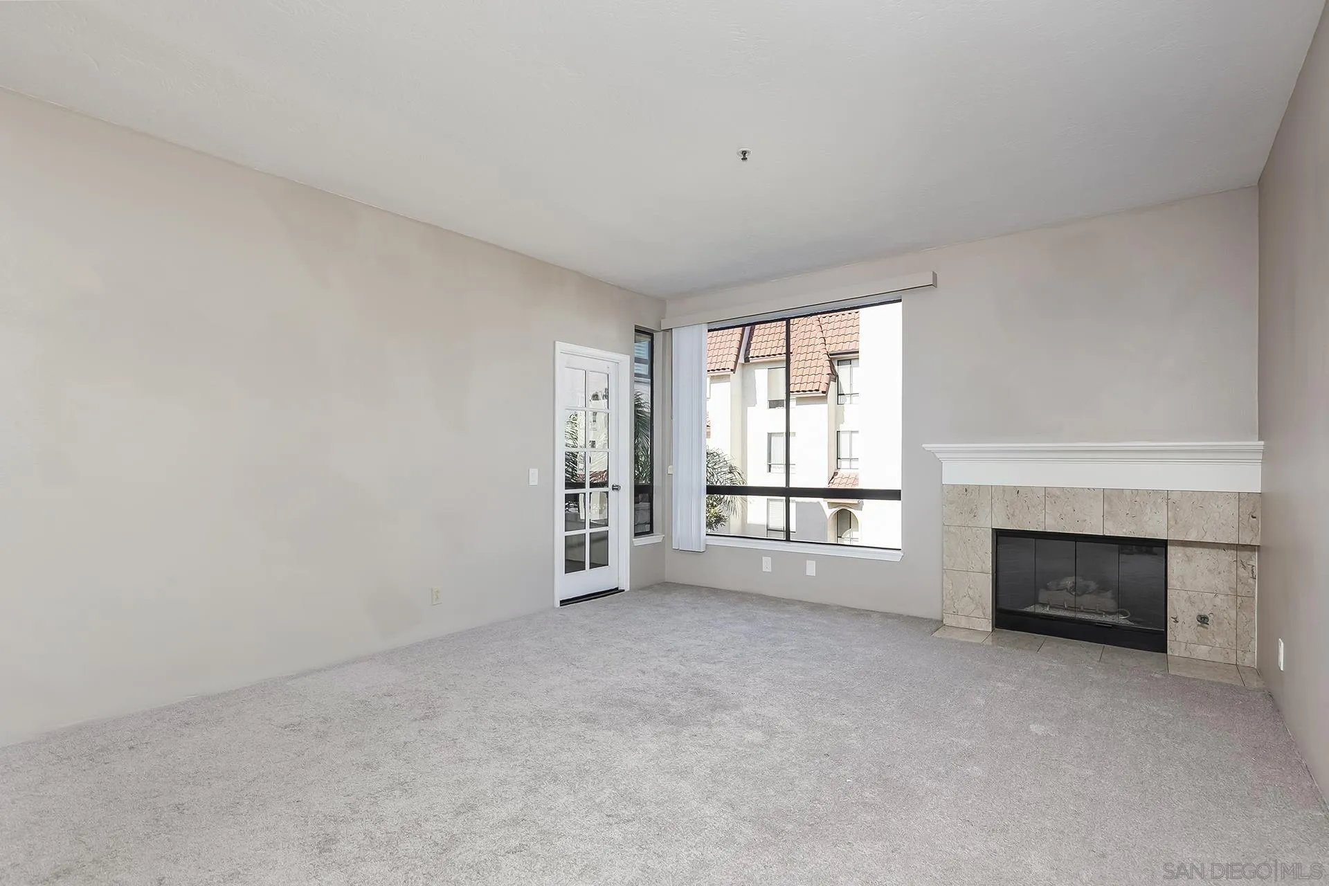 Photo #7: 250042598 Listing: Photo #7