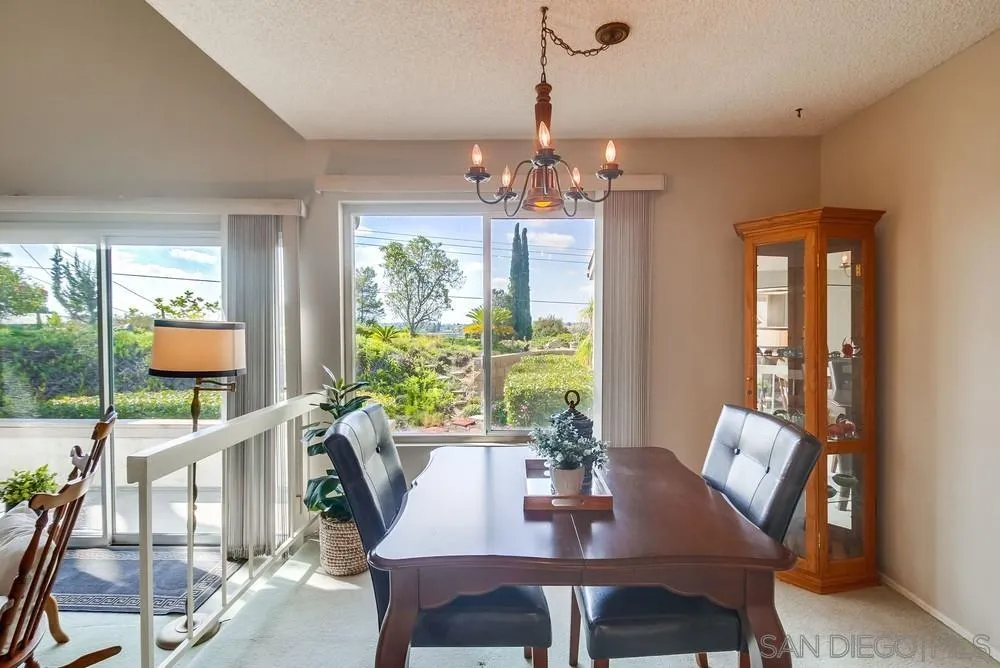 https://cdn.realtyfeed.com/cdn/127/250042600/03fa5bebcd9becbb111640dc1cfb855f.webp