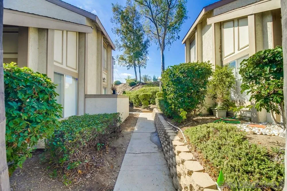 https://cdn.realtyfeed.com/cdn/127/250042600/85cfe2806b11a51a1eac8bcea3bf2767.webp