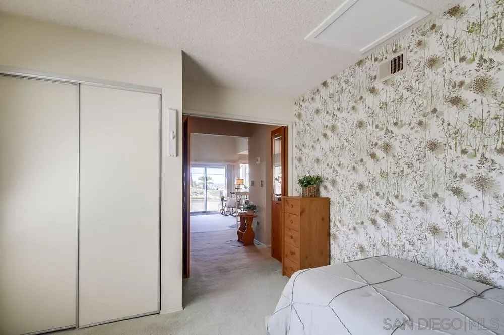 https://cdn.realtyfeed.com/cdn/127/250042600/fe467ce5d25feb779467d96bc23ac230.webp