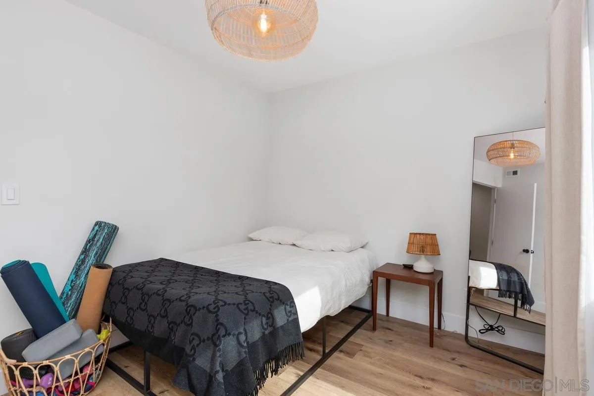 https://cdn.realtyfeed.com/cdn/127/250042603/dc863413d0b30f56bc7d9b2dea27ab27.webp