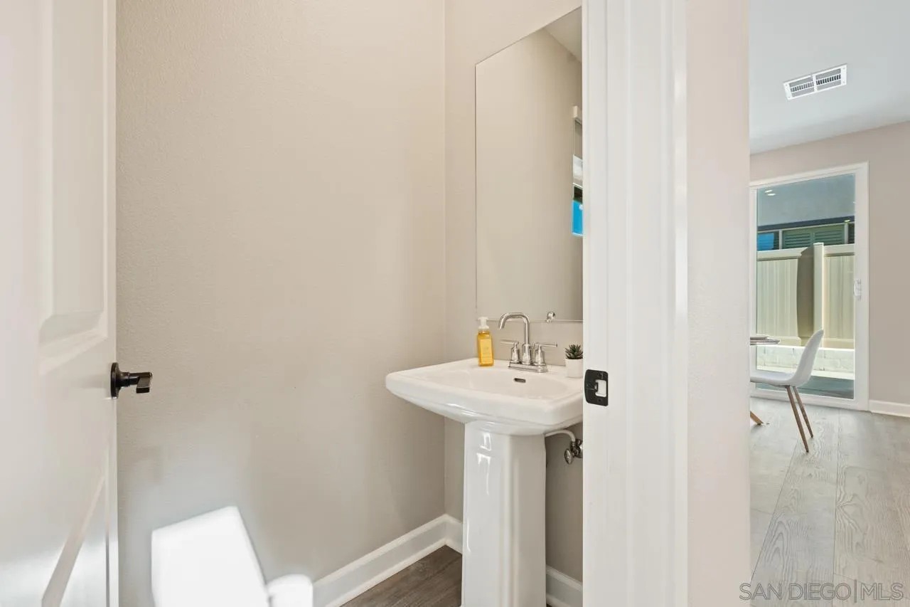 https://cdn.realtyfeed.com/cdn/127/250042612/7c985c8da14081a6ace5b5dfa4e5ec46.webp