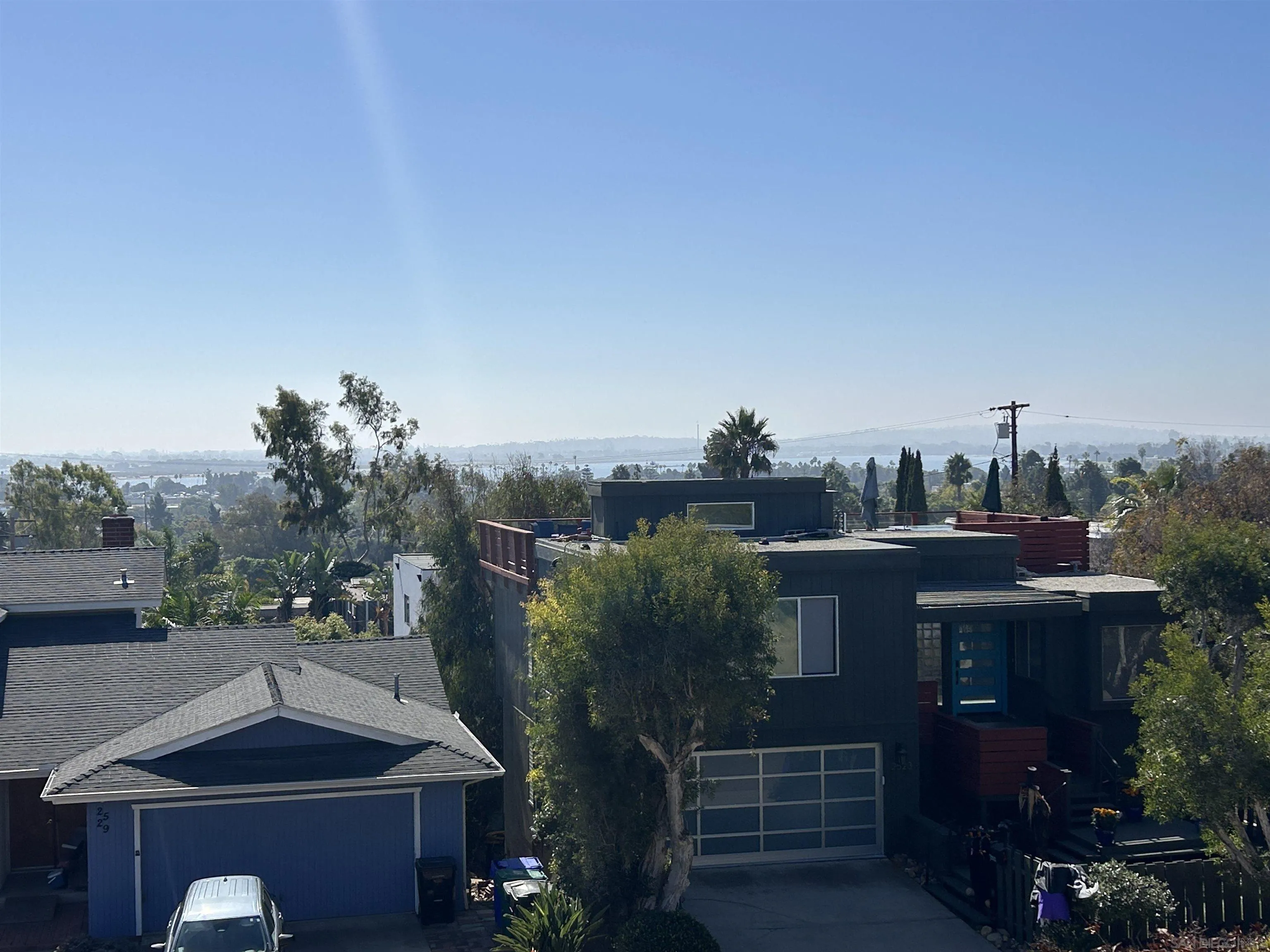 https://cdn.realtyfeed.com/cdn/127/250042613/0f877cd7dd64cb3af4df081d074bcd65.webp