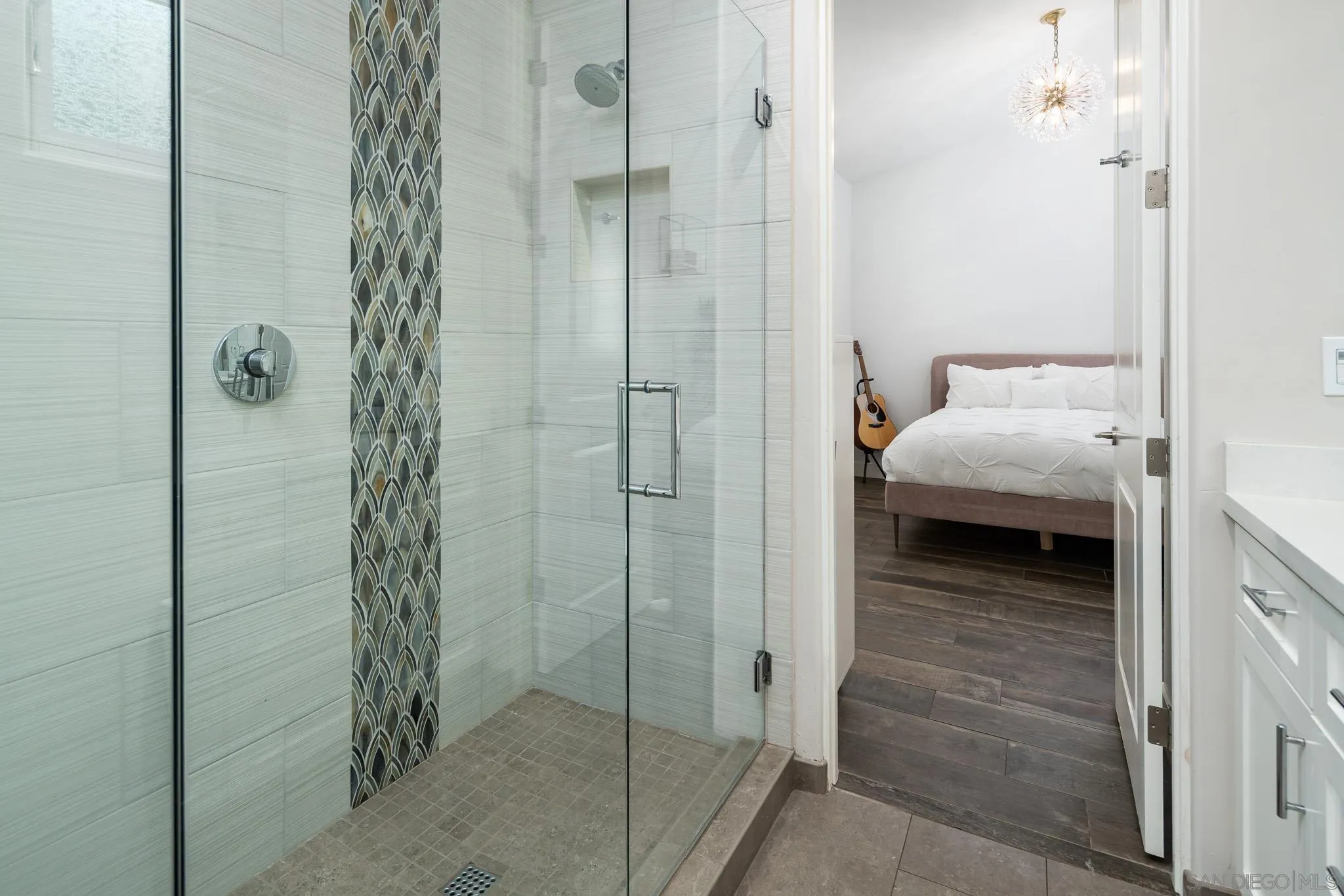 https://cdn.realtyfeed.com/cdn/127/250042621/3bb55329bbae9c223e281abb16a3e15a.webp