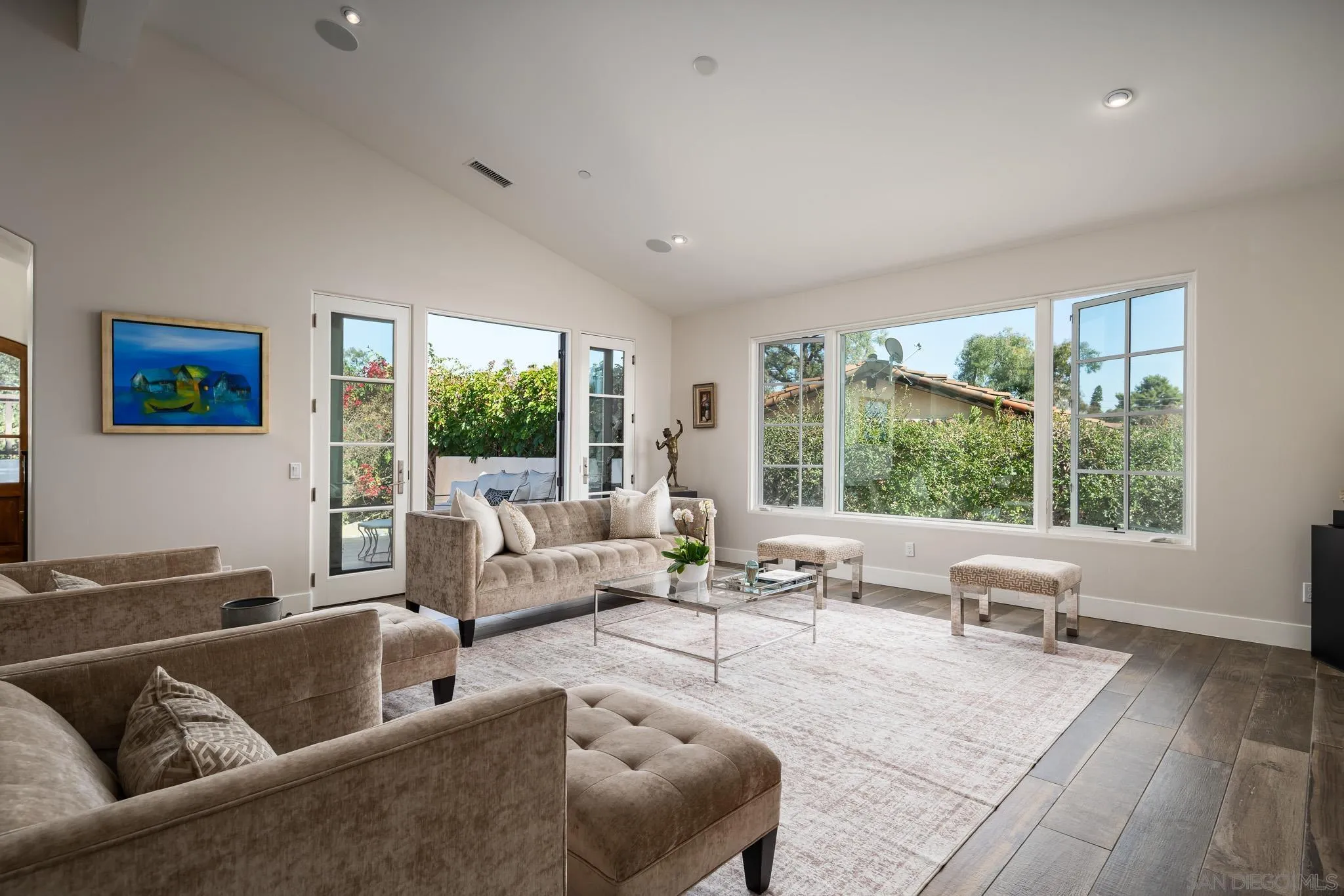https://cdn.realtyfeed.com/cdn/127/250042621/3c3c1f7a0a9c5ffbfc7f9f2758e712ba.webp