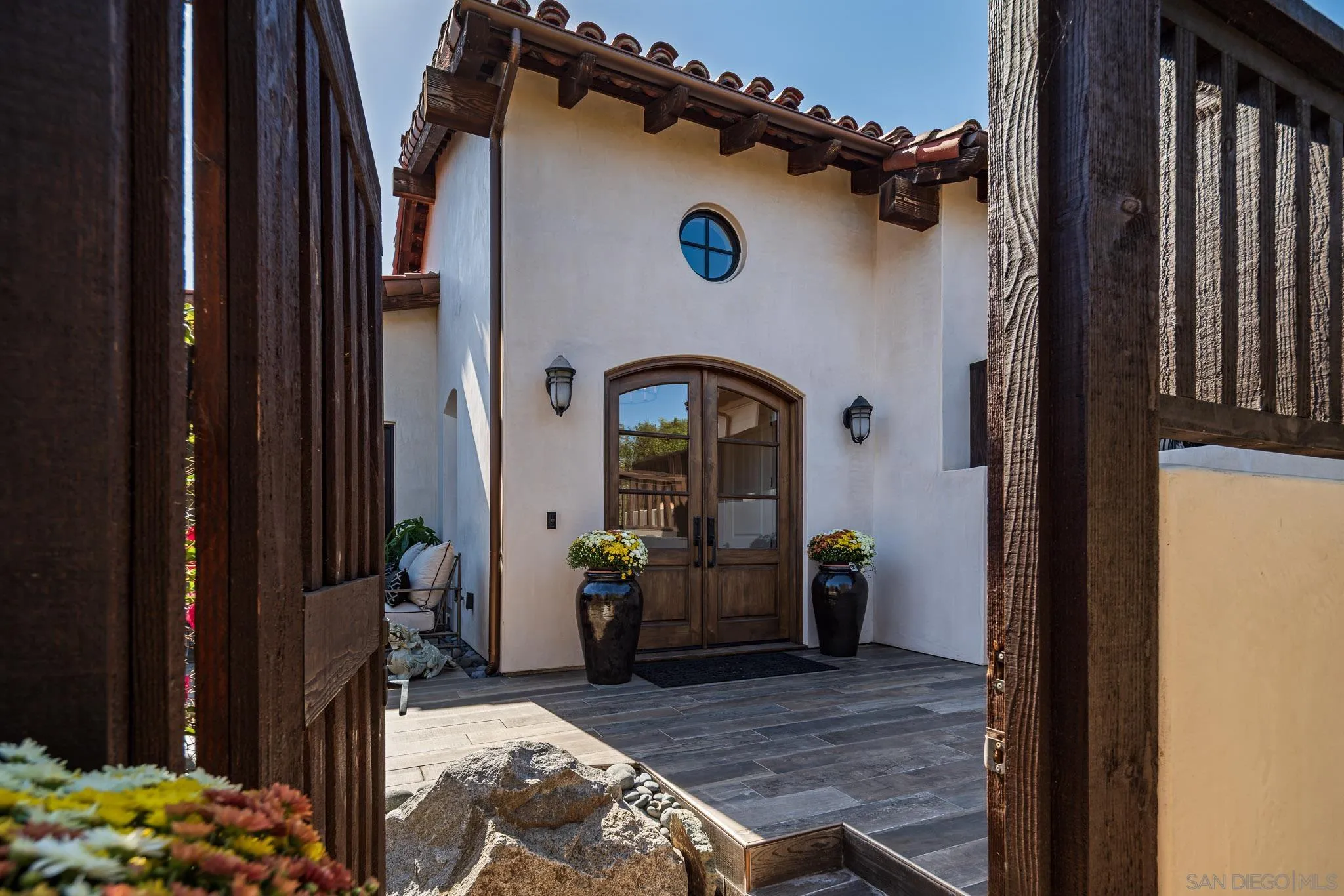 https://cdn.realtyfeed.com/cdn/127/250042621/dd6dc0c51cd61f13a0184569ea72368d.webp