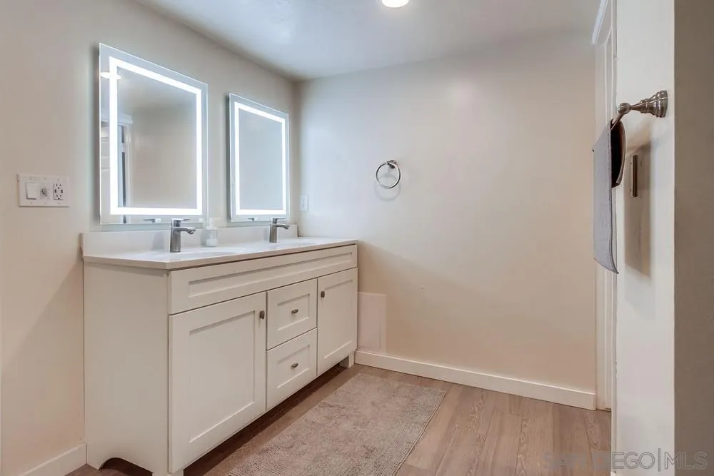 https://cdn.realtyfeed.com/cdn/127/250042622/87376ac866d3919058e19f4c07b77de7.webp
