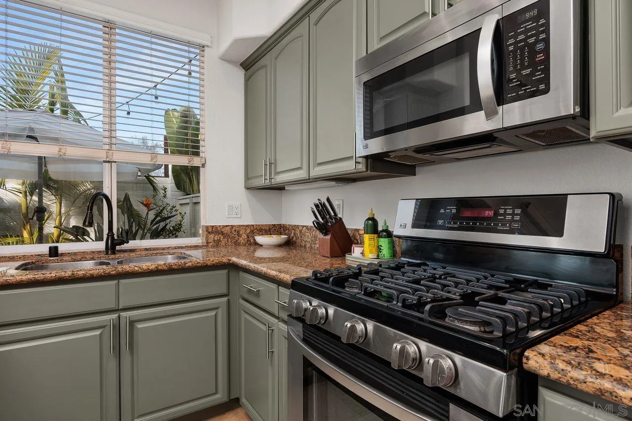 https://cdn.realtyfeed.com/cdn/127/250042626/cf9158985c11cb2e637e0ecbf146e643.webp