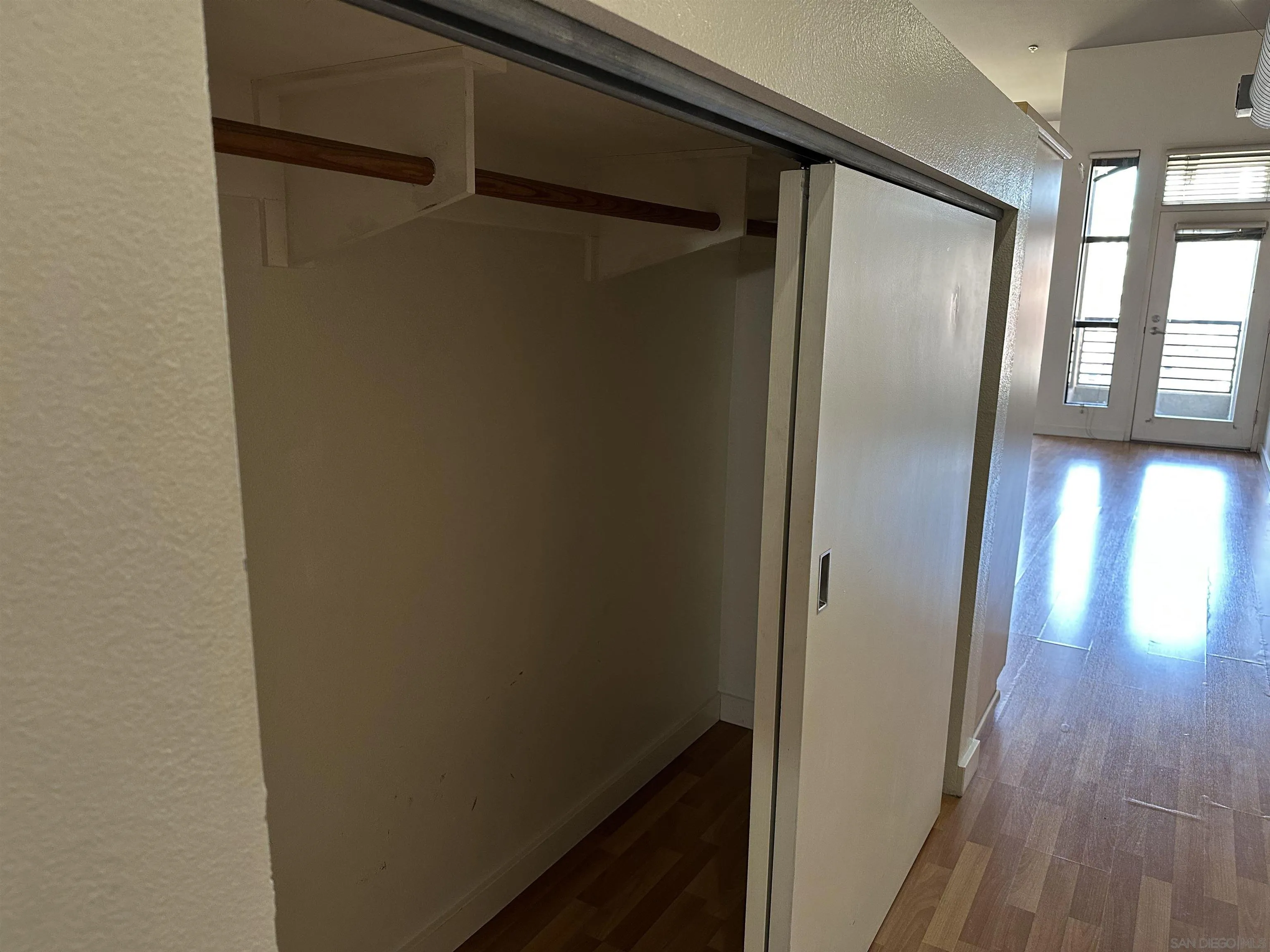 https://cdn.realtyfeed.com/cdn/127/250042629/8b9b9c9e11f1d087da721a0ad919f50c.webp