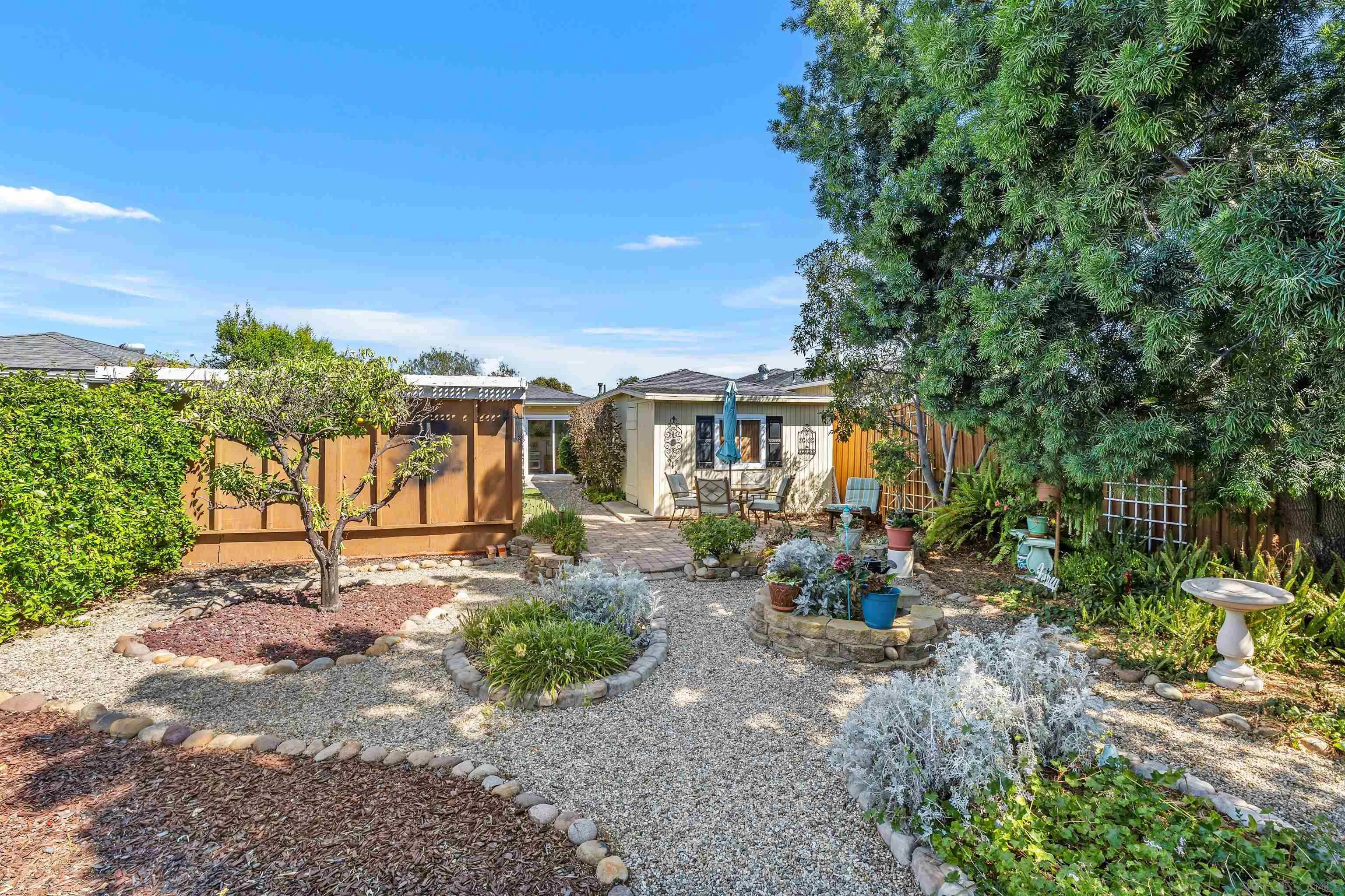 https://cdn.realtyfeed.com/cdn/127/250042632/549add194623b0616de28b06cb876141.webp