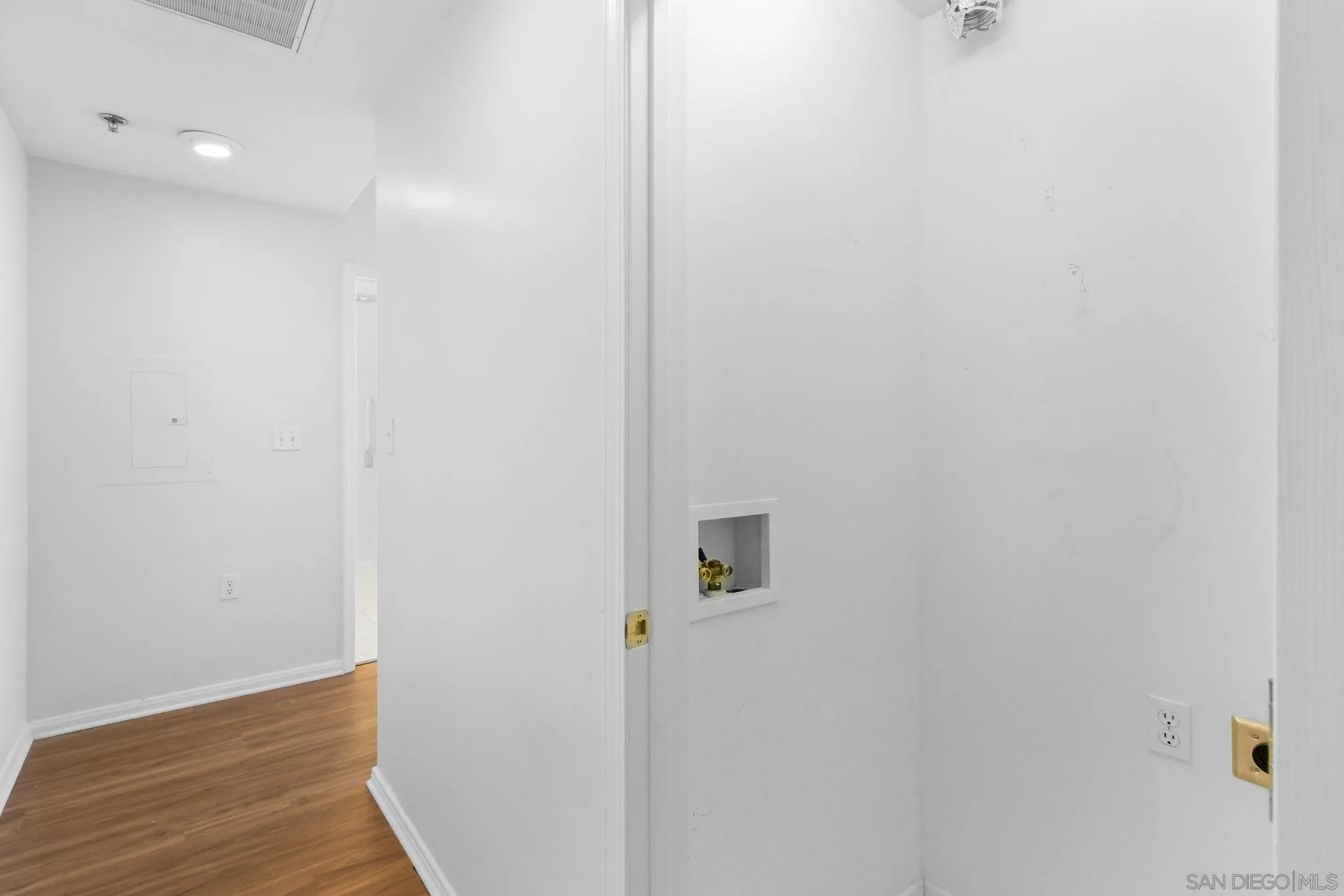 Photo #27: 250042634 Listing: Photo #27