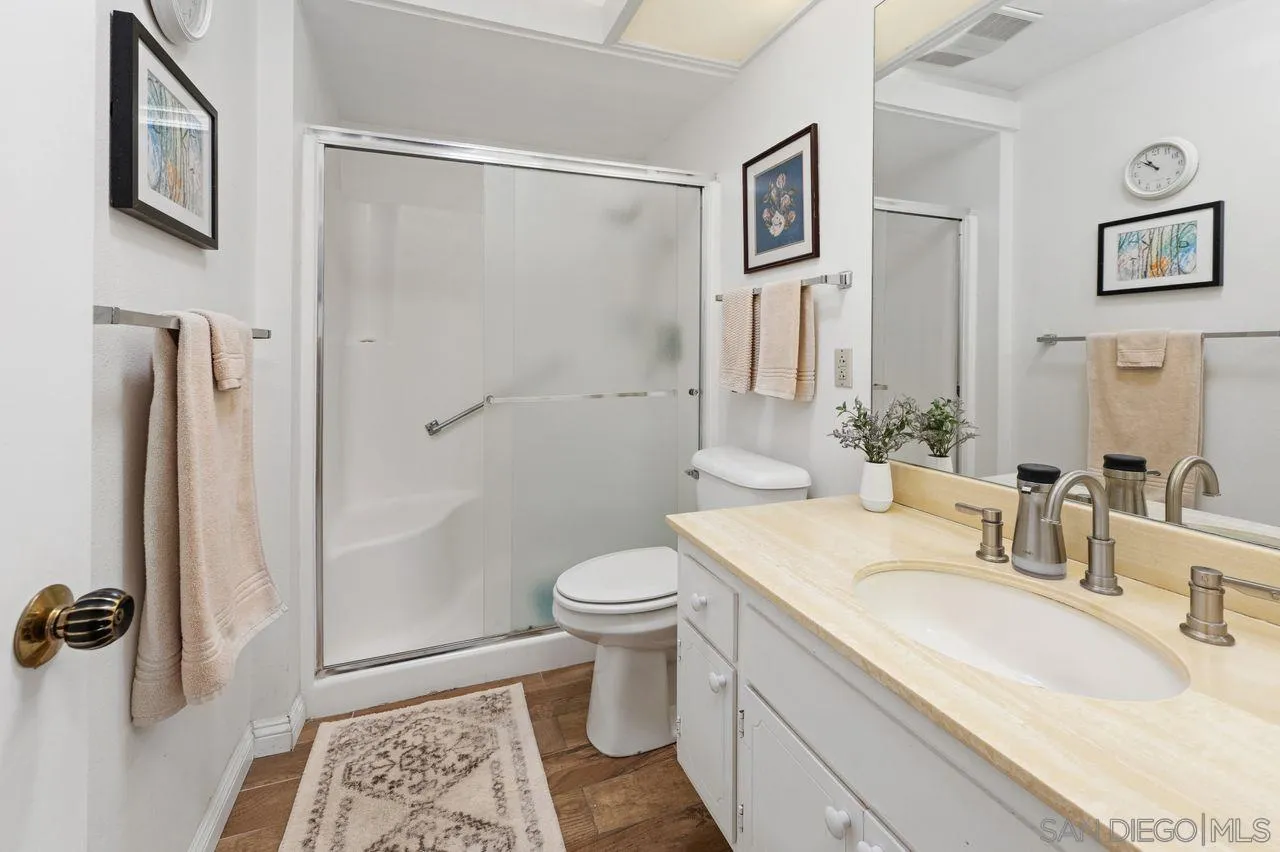 Photo #31: 250042642 Listing: Photo #31