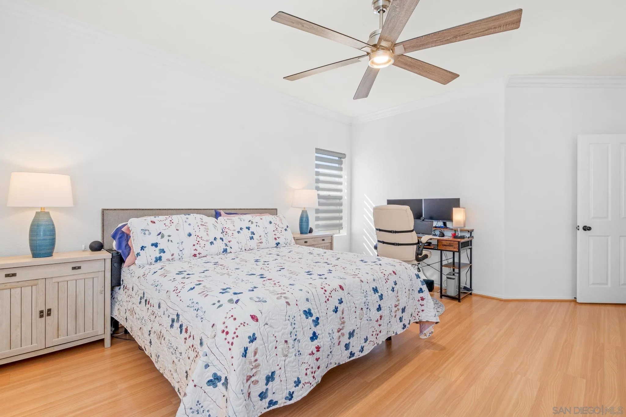 https://cdn.realtyfeed.com/cdn/127/250042645/fedfd27b25c873e4d9b0d19b706c3399.webp