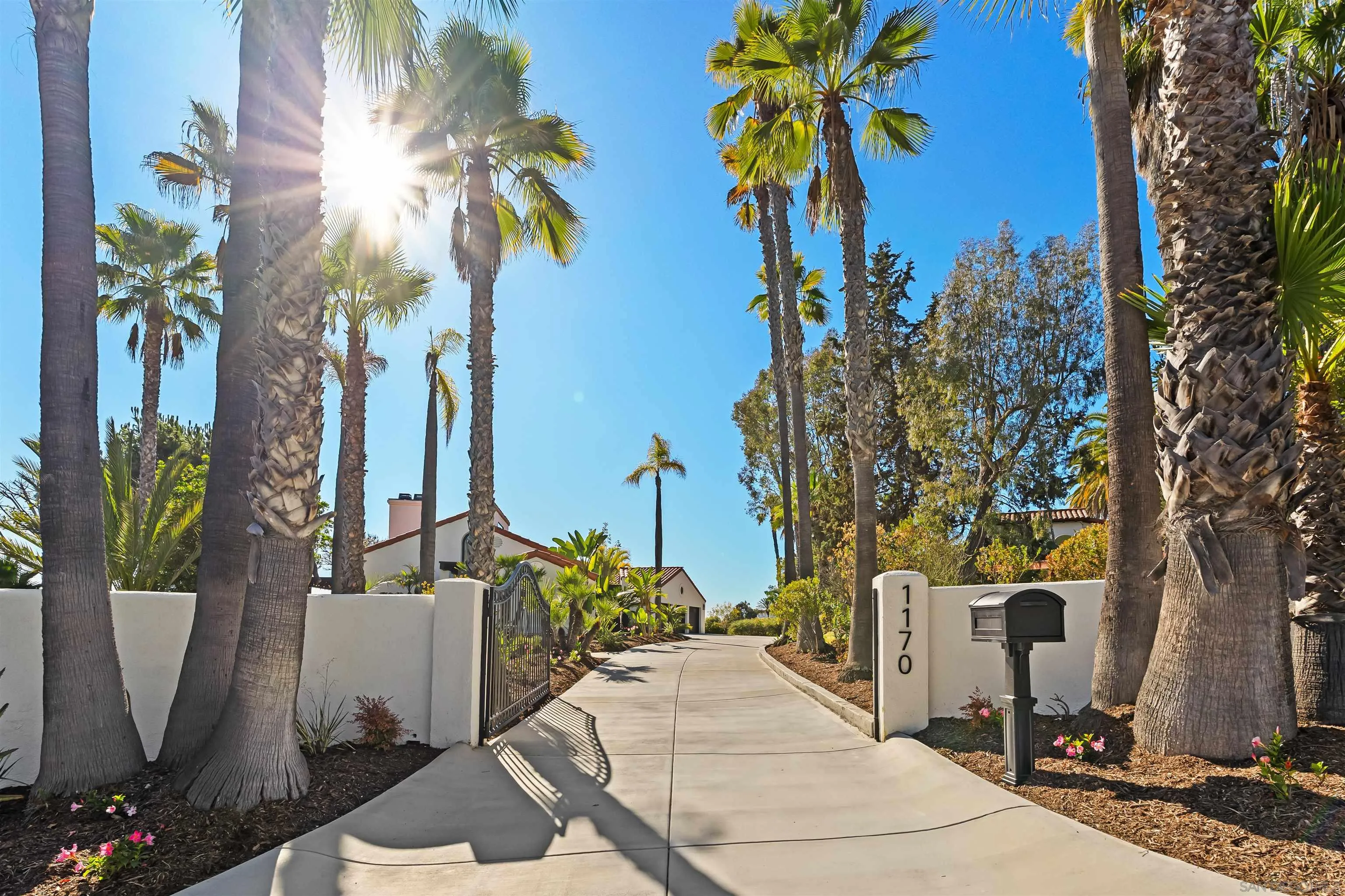 https://cdn.realtyfeed.com/cdn/127/250042647/9797b27f25aa3eeb45264e87c024d43b.webp