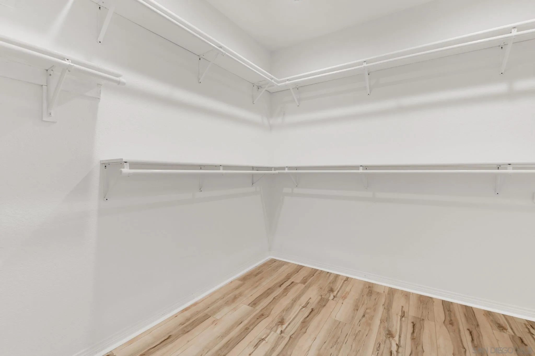 https://cdn.realtyfeed.com/cdn/127/250042653/890afd66e3a0871c4d826e7c6b0fd0b8.webp