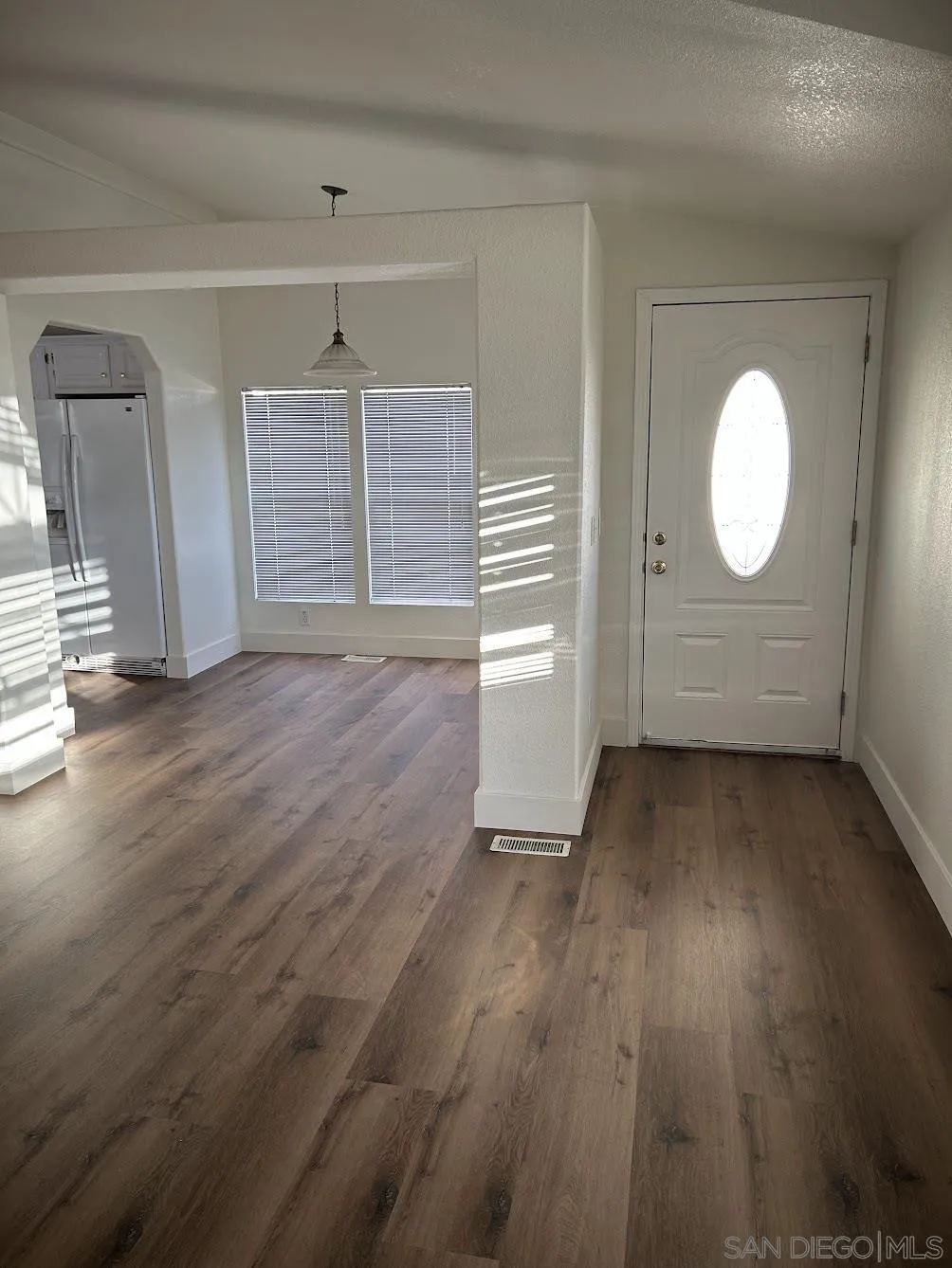 https://cdn.realtyfeed.com/cdn/127/250042655/0fa76d6527a28b9fb4f6be2c901da215.webp