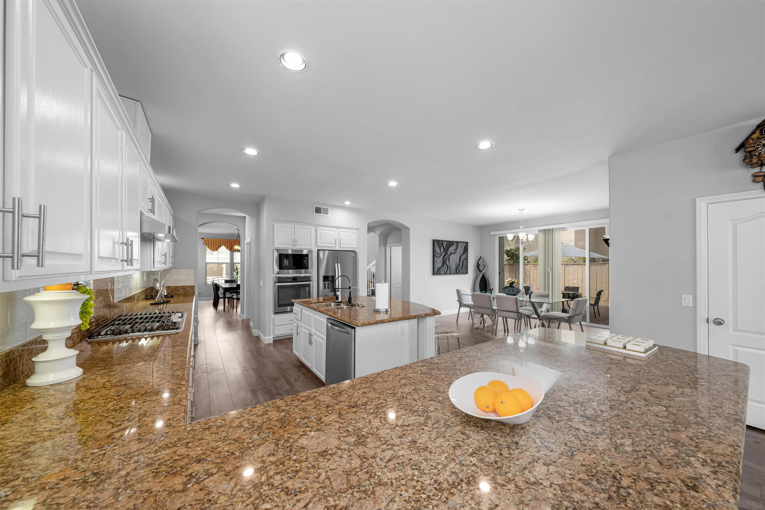 https://cdn.realtyfeed.com/cdn/127/250042657/e1392708c817460194fde40898d73ab4.webp
