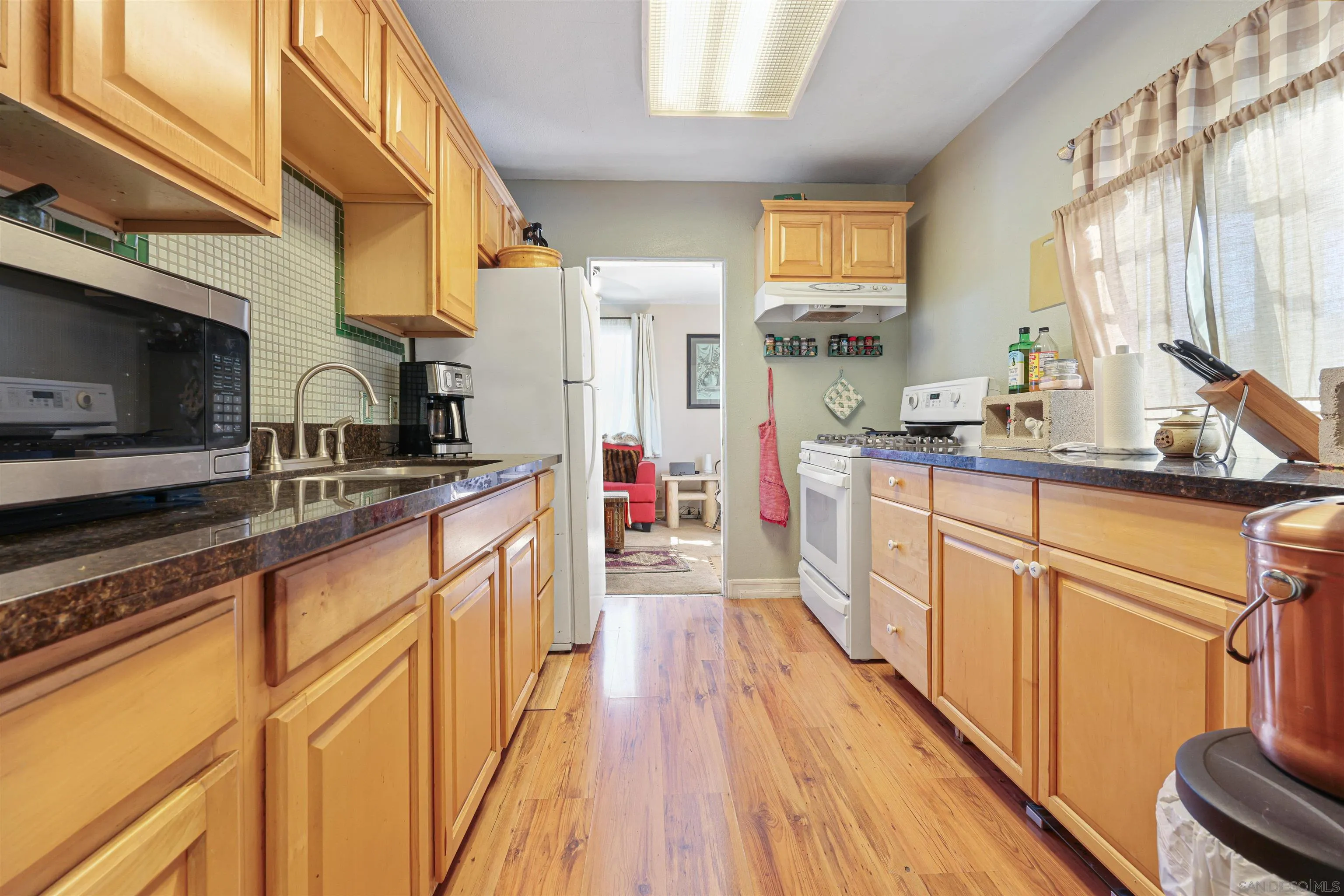 https://cdn.realtyfeed.com/cdn/127/250042658/7671752f370bdf83b6d3016c754a3175.webp