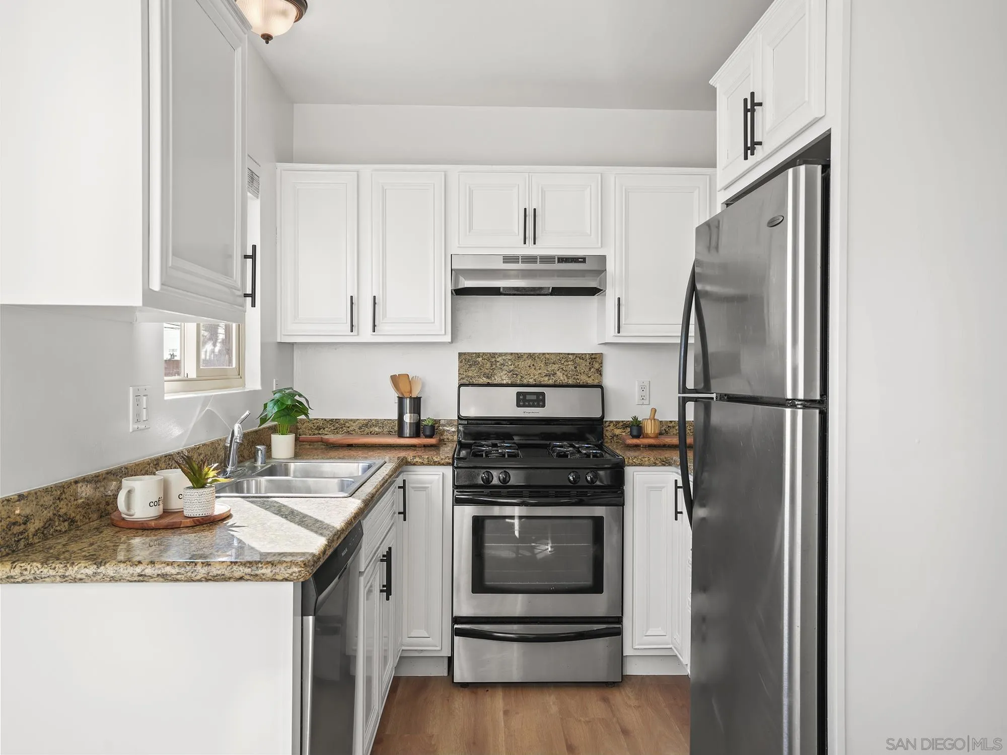 Photo #11: 250042661 Listing: Photo #11