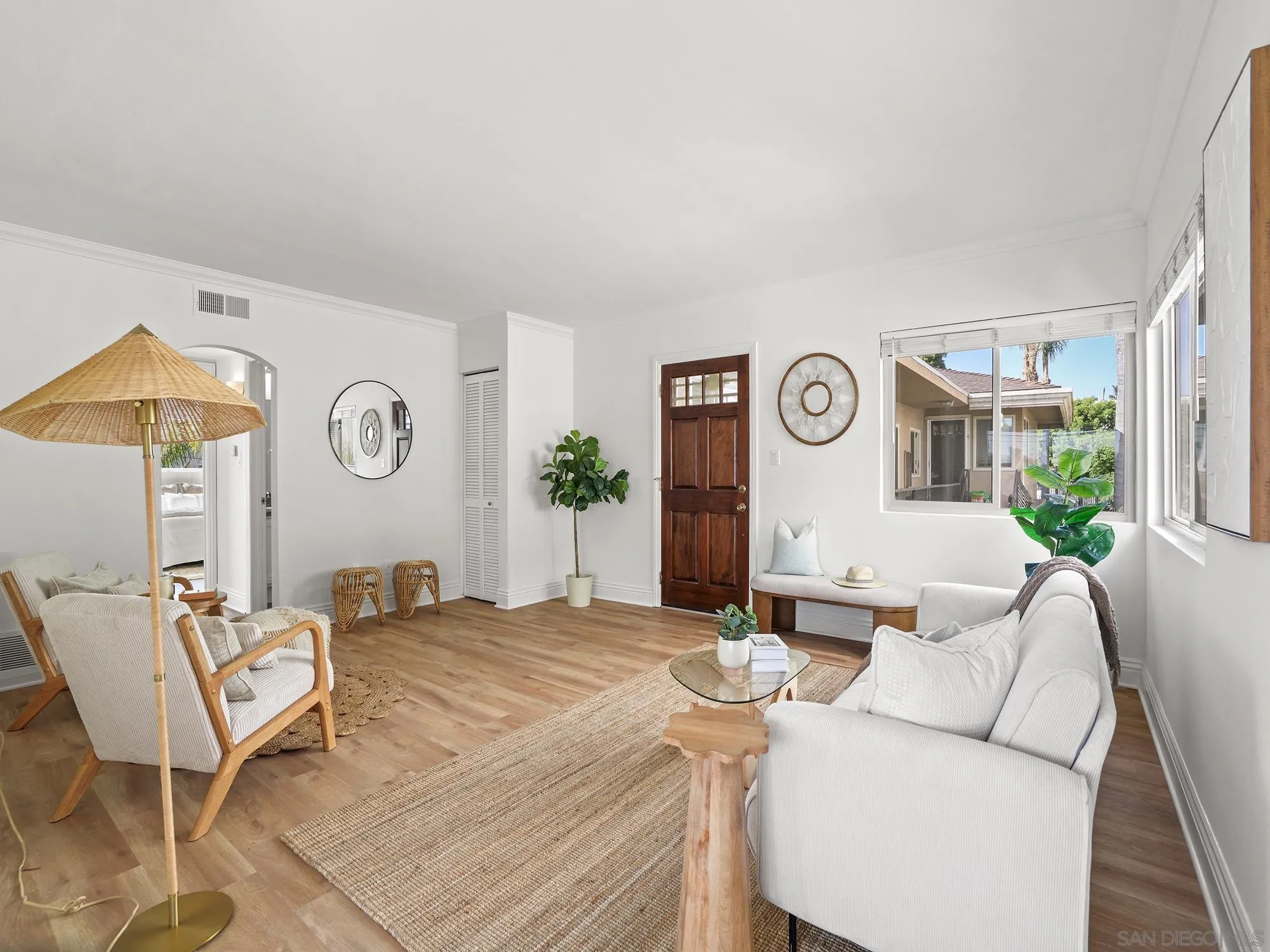 https://cdn.realtyfeed.com/cdn/127/250042661/f82316e91488bb6c65863d2bcee22f73.webp