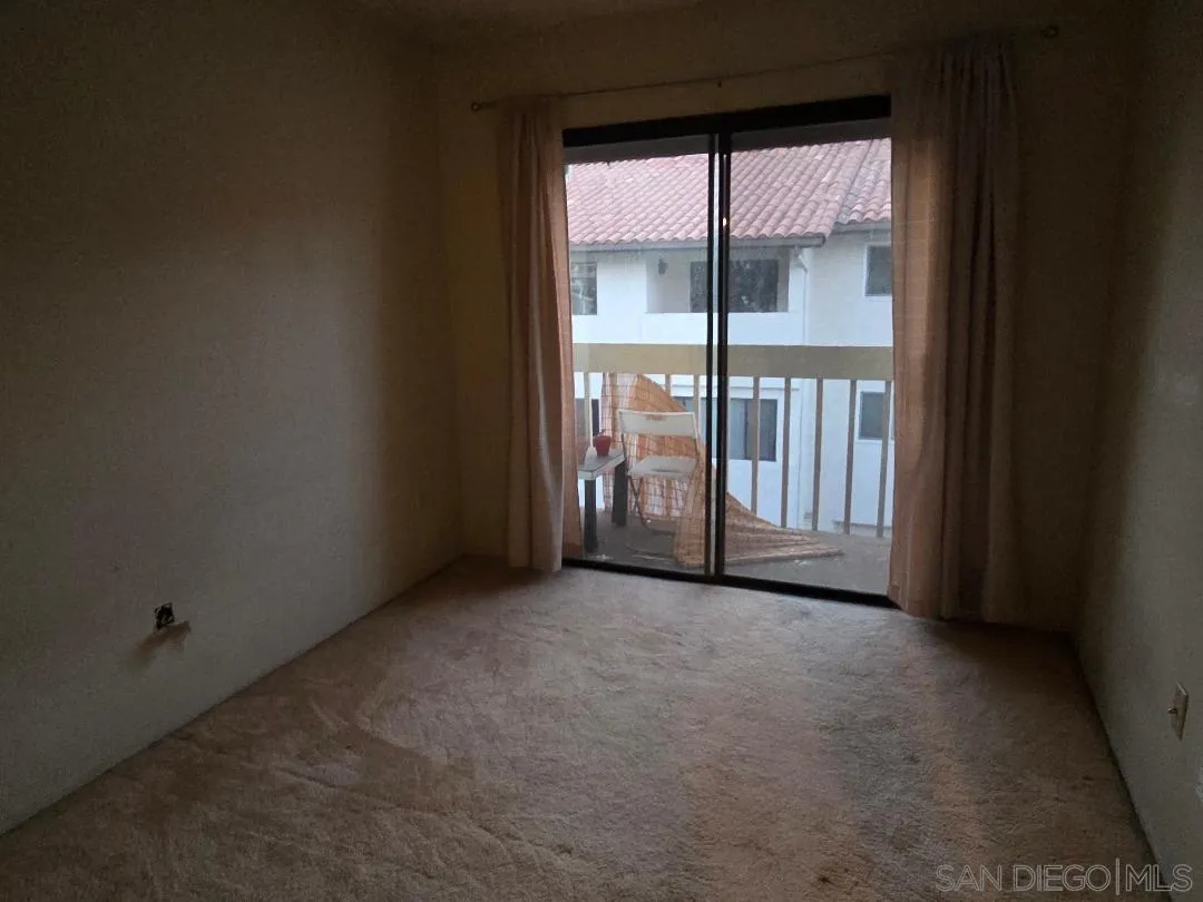 https://cdn.realtyfeed.com/cdn/127/250042669/f7d784c2e94a17c6b5b2aacbd0aaafc8.webp