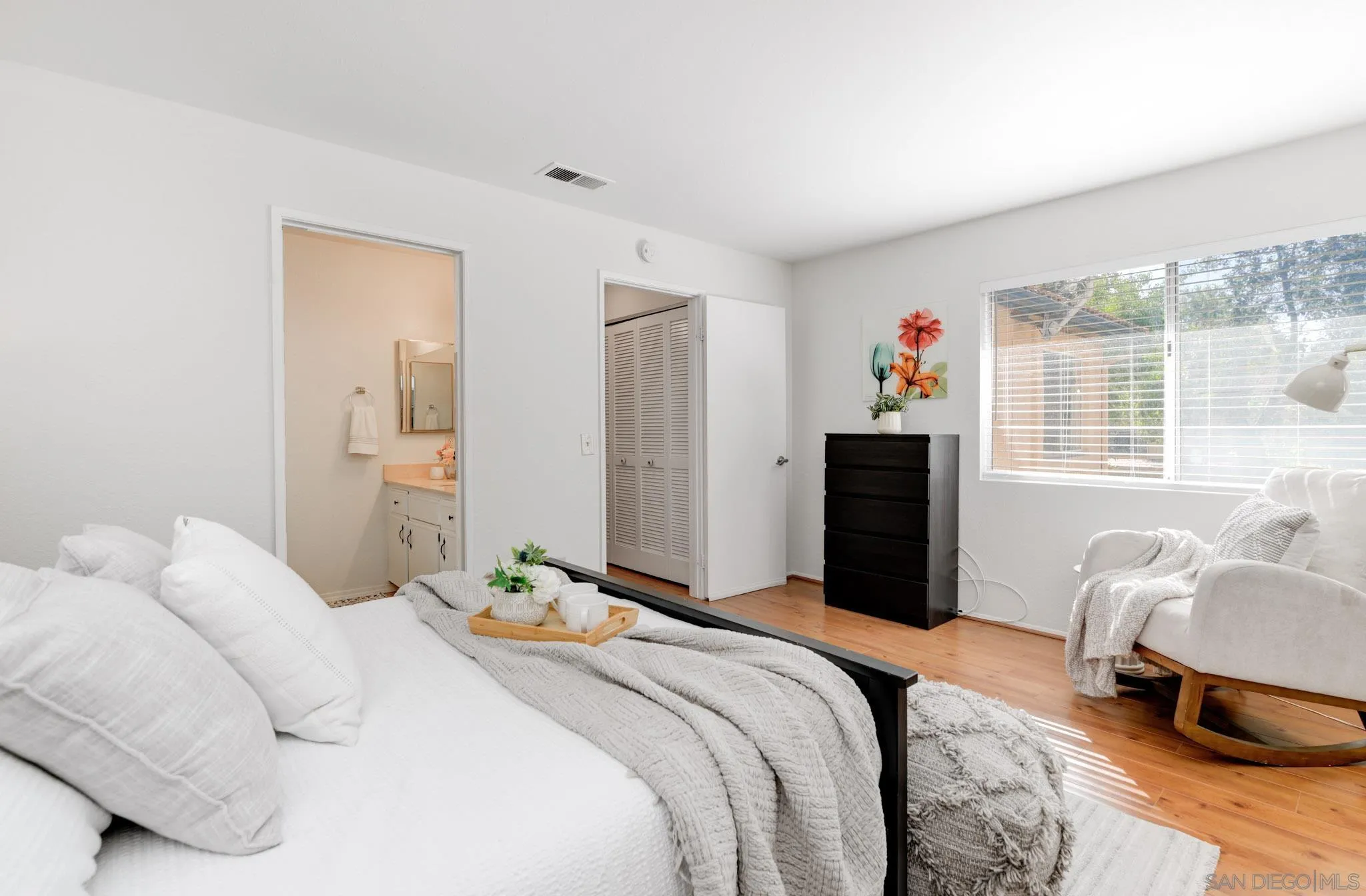 Photo #14: 250042677 Listing: Photo #14