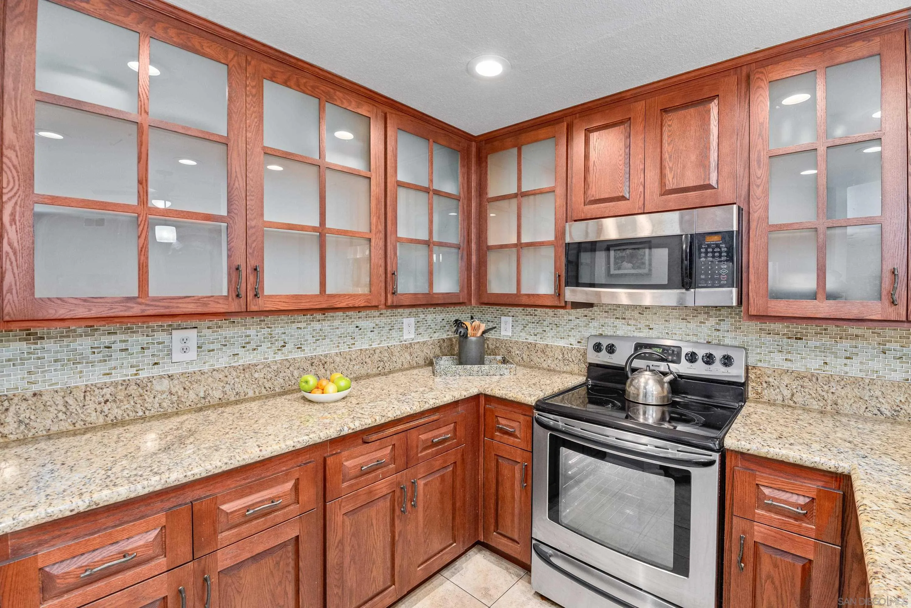 https://cdn.realtyfeed.com/cdn/127/250042681/009abb912cce8acd25db674f0a591e15.webp