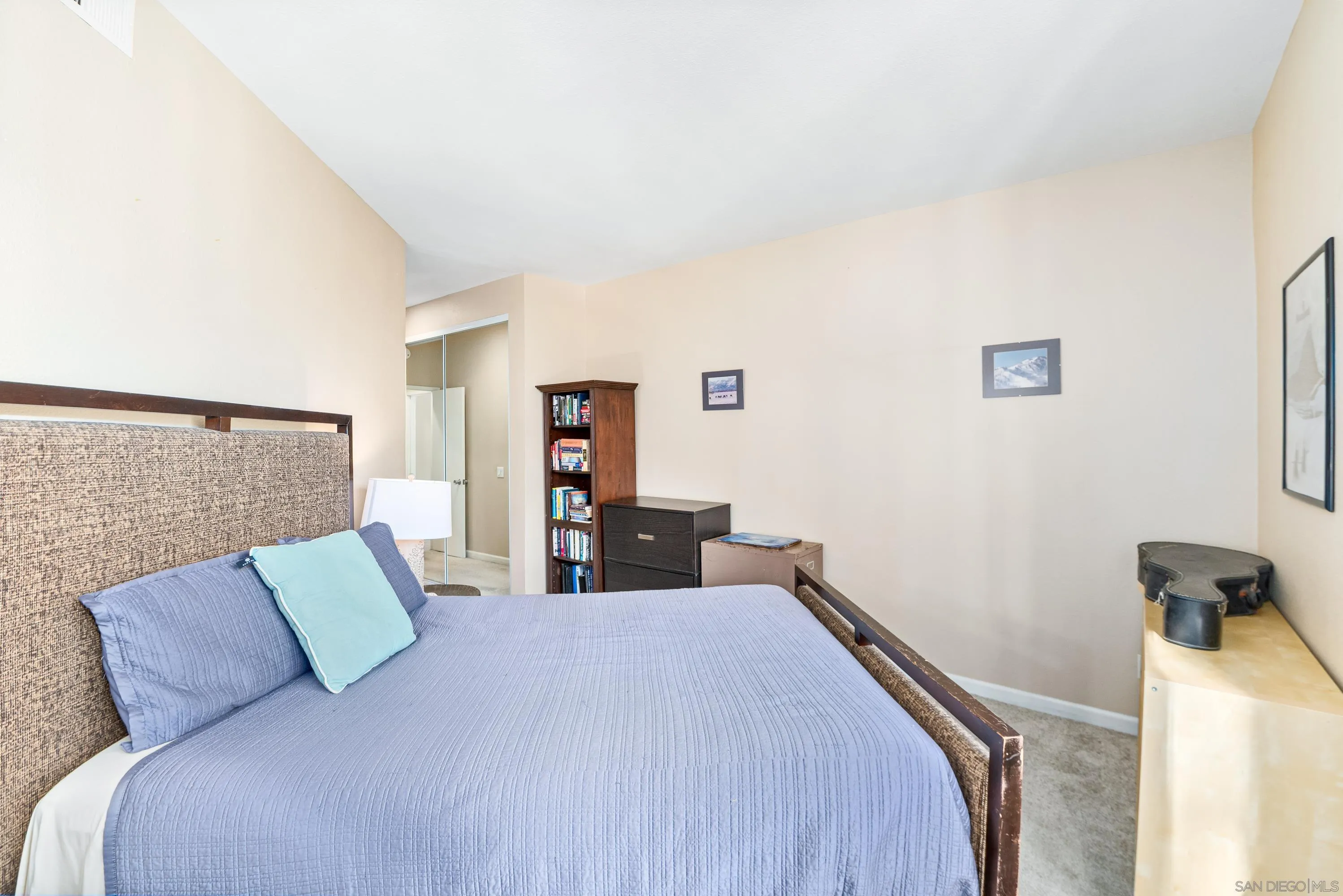https://cdn.realtyfeed.com/cdn/127/250042681/1739608ea8222dca0e3fe52cf728b50f.webp