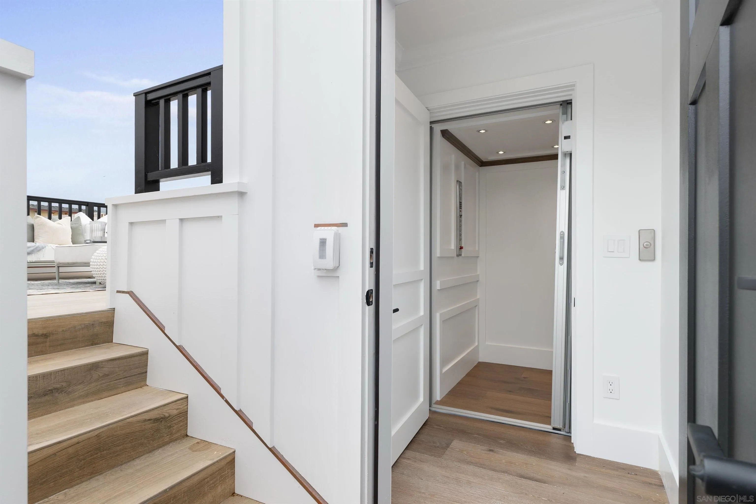 https://cdn.realtyfeed.com/cdn/127/250042690/152edc682188b9600f3f5f66923bd164.webp