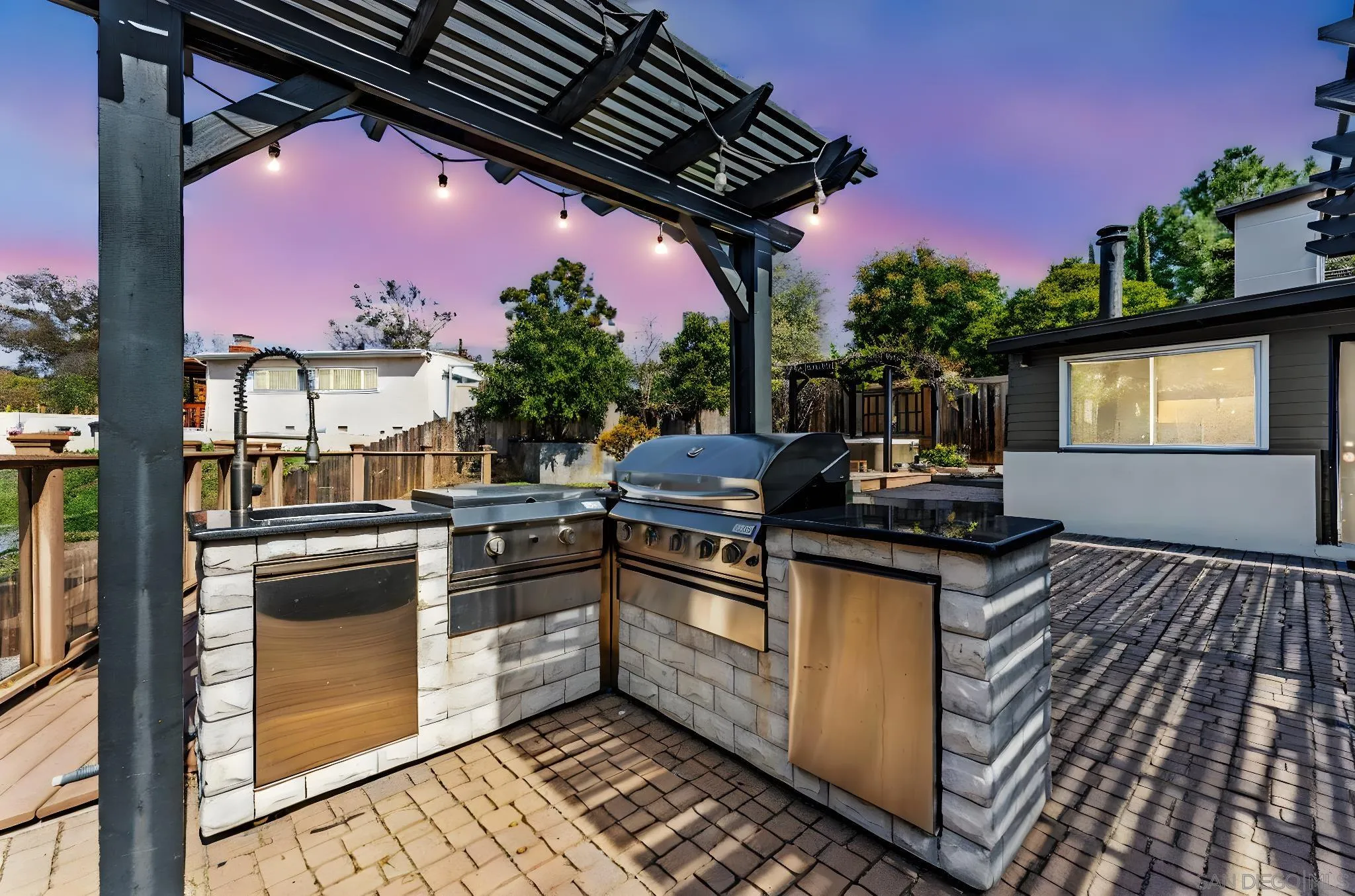 https://cdn.realtyfeed.com/cdn/127/250042693/1f7420063c4227410d257ea17ace4751.webp