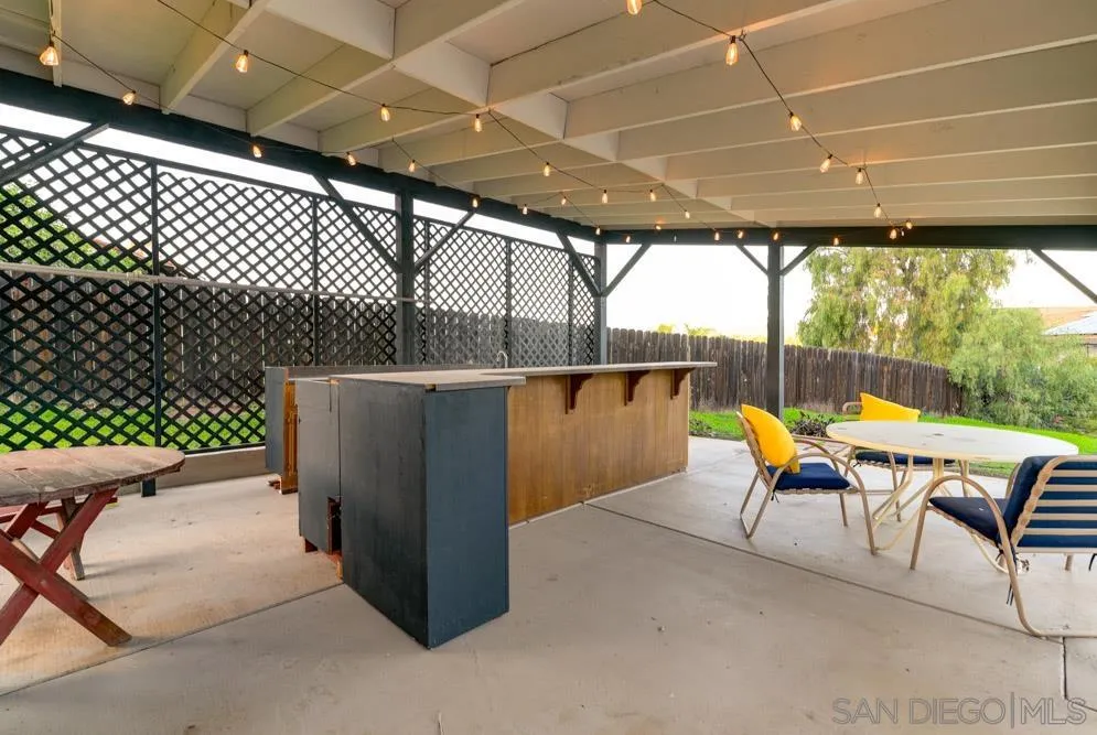https://cdn.realtyfeed.com/cdn/127/250042694/518e8505db58f36f4ef17d1586871117.webp