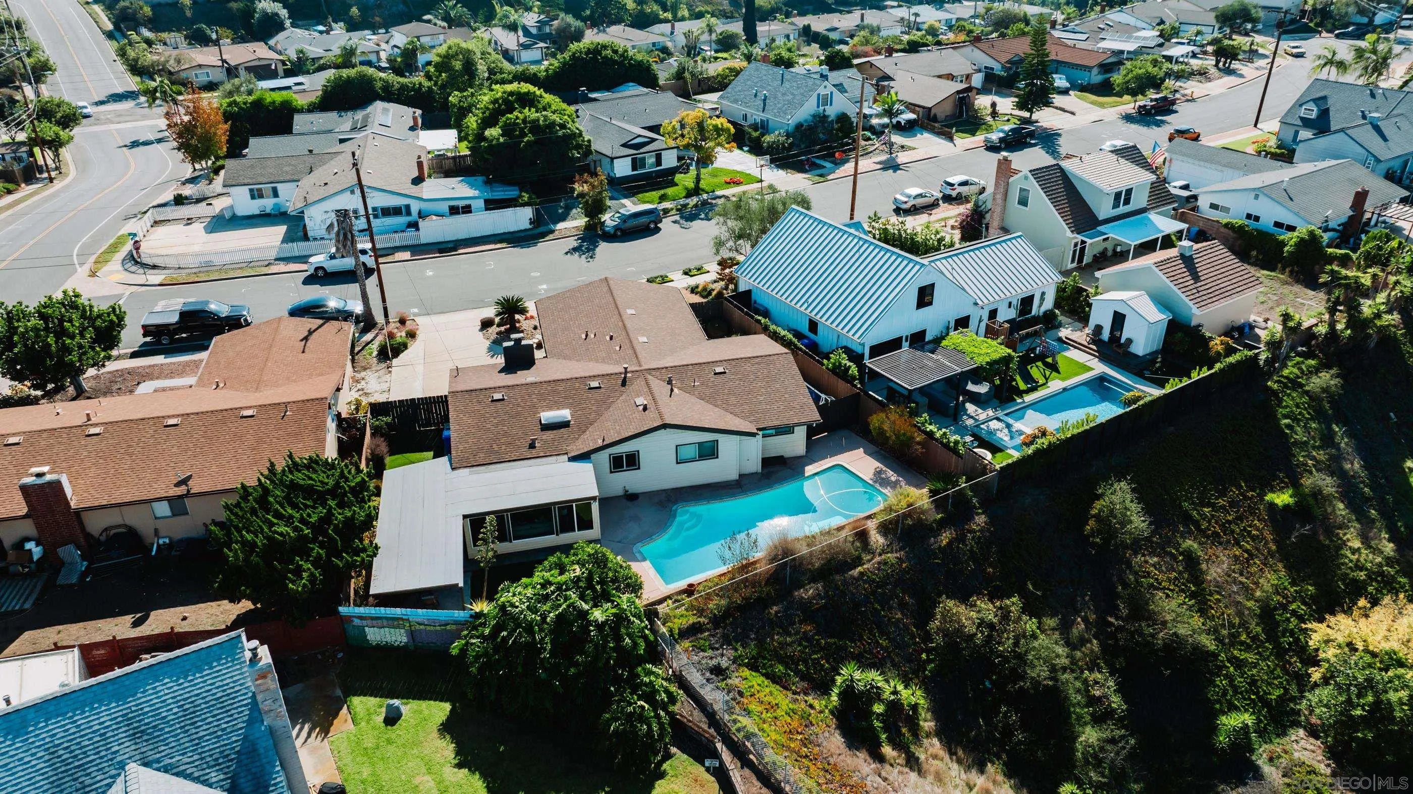 https://cdn.realtyfeed.com/cdn/127/250042704/bb6bc2114c8ef08218e835fd1e549b55.webp