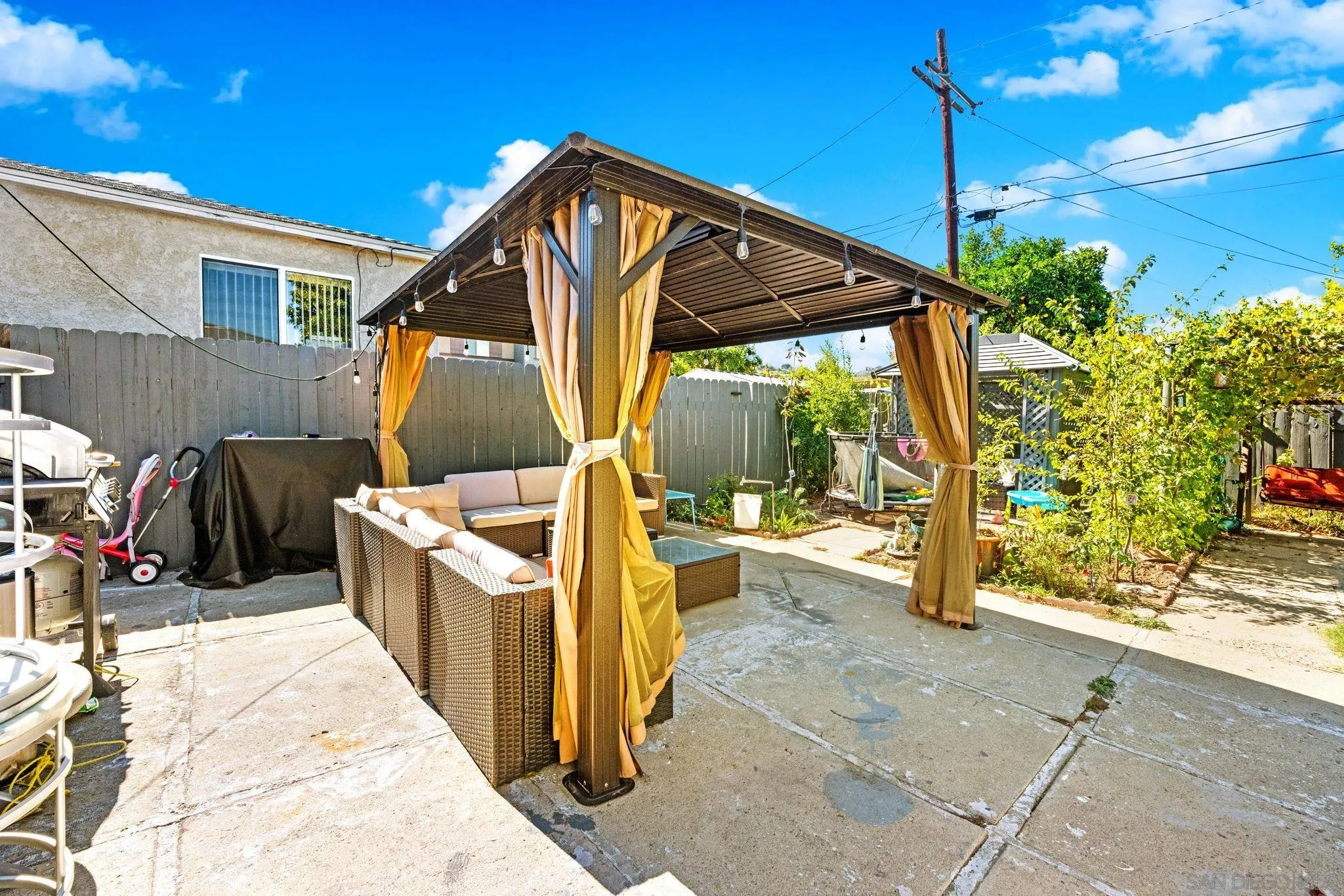 https://cdn.realtyfeed.com/cdn/127/250042716/2fd22e72c7c5369852cc1ff60c589ba1.webp
